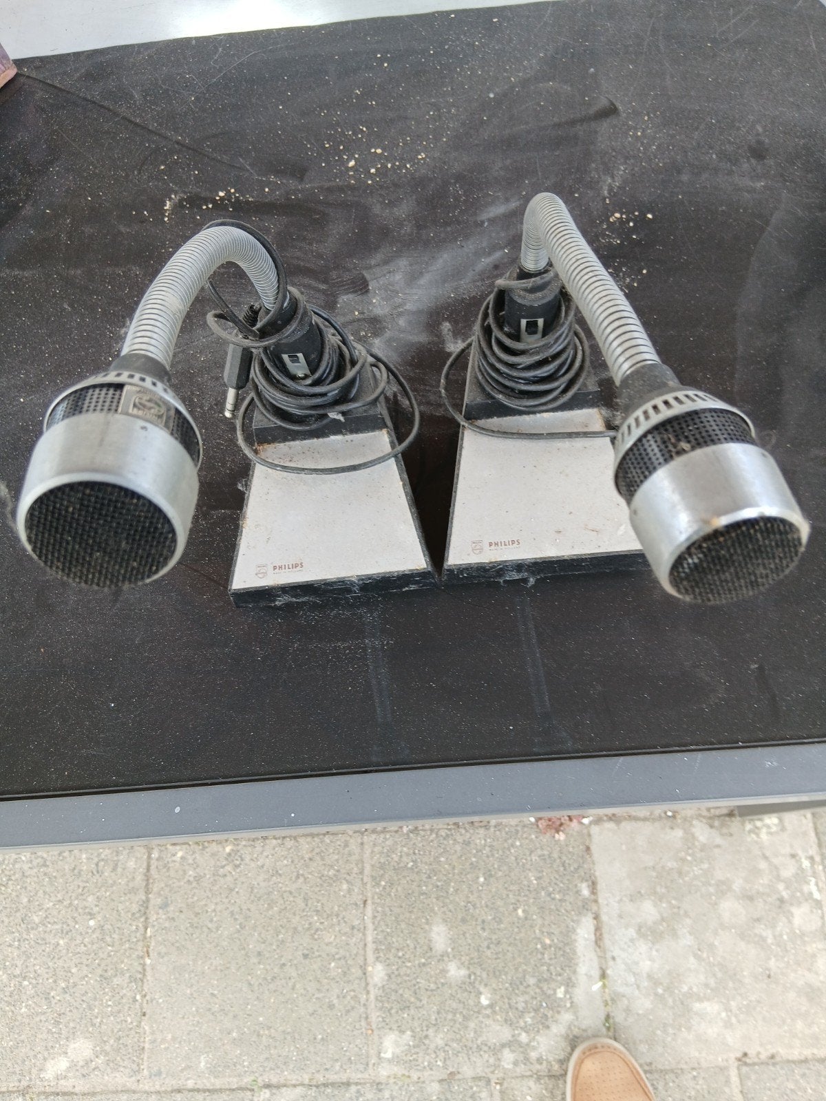 Vintage Philips microfoons met standaard (2 stuks), Ophalen, Gebruikt, Overige typen