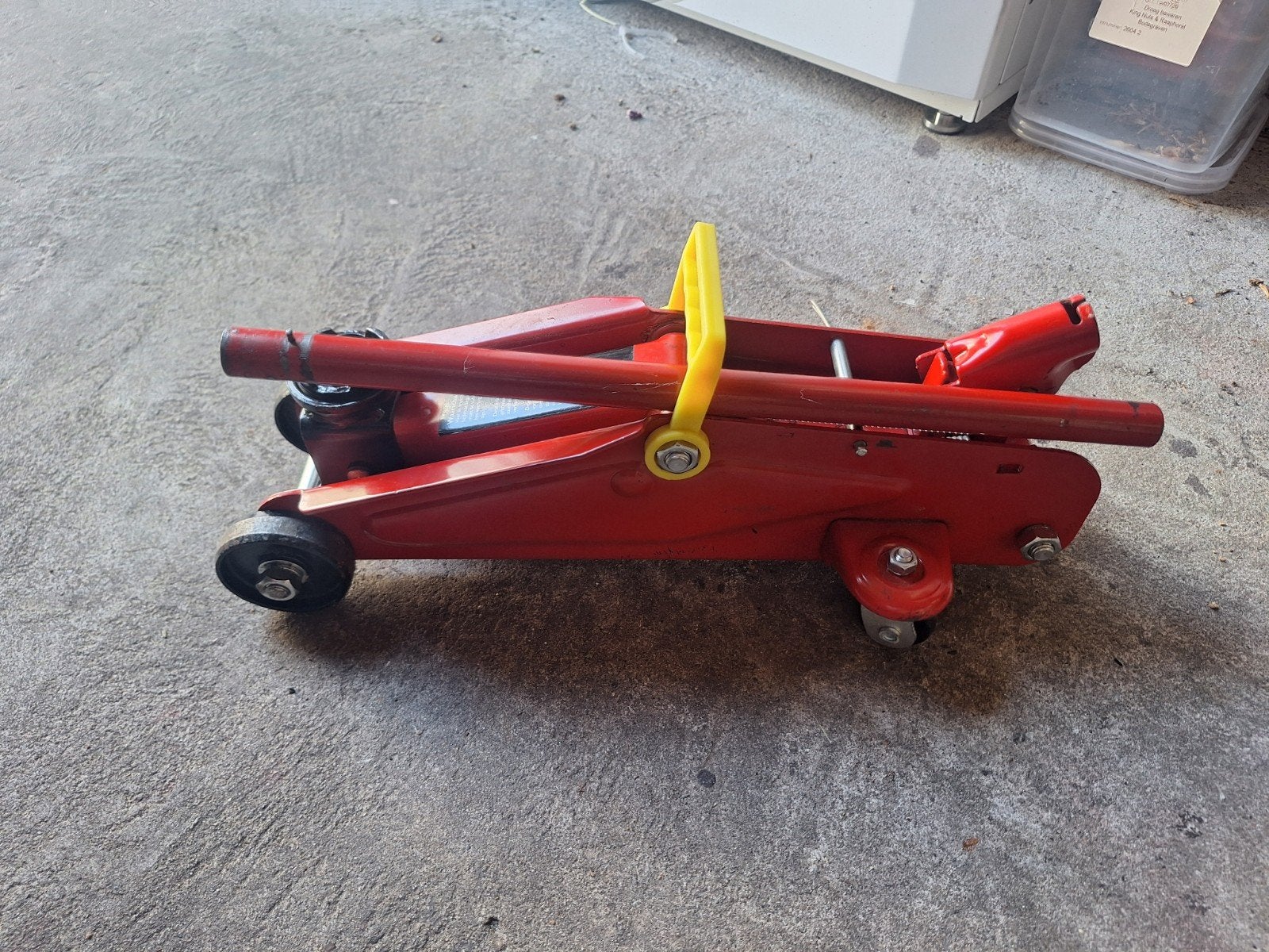 Robuuste Garagekrik - Merkloos, Ophalen, Zo goed als nieuw, Hydraulisch, Garagekrik