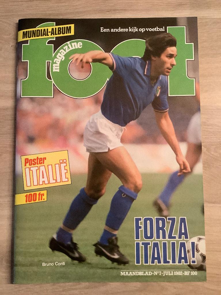 Foot Magazine (NL) WK1982 met poster van Italie, Ophalen of Verzenden, Zo goed als nieuw, Buitenlandse clubs, Boek of Tijdschrift