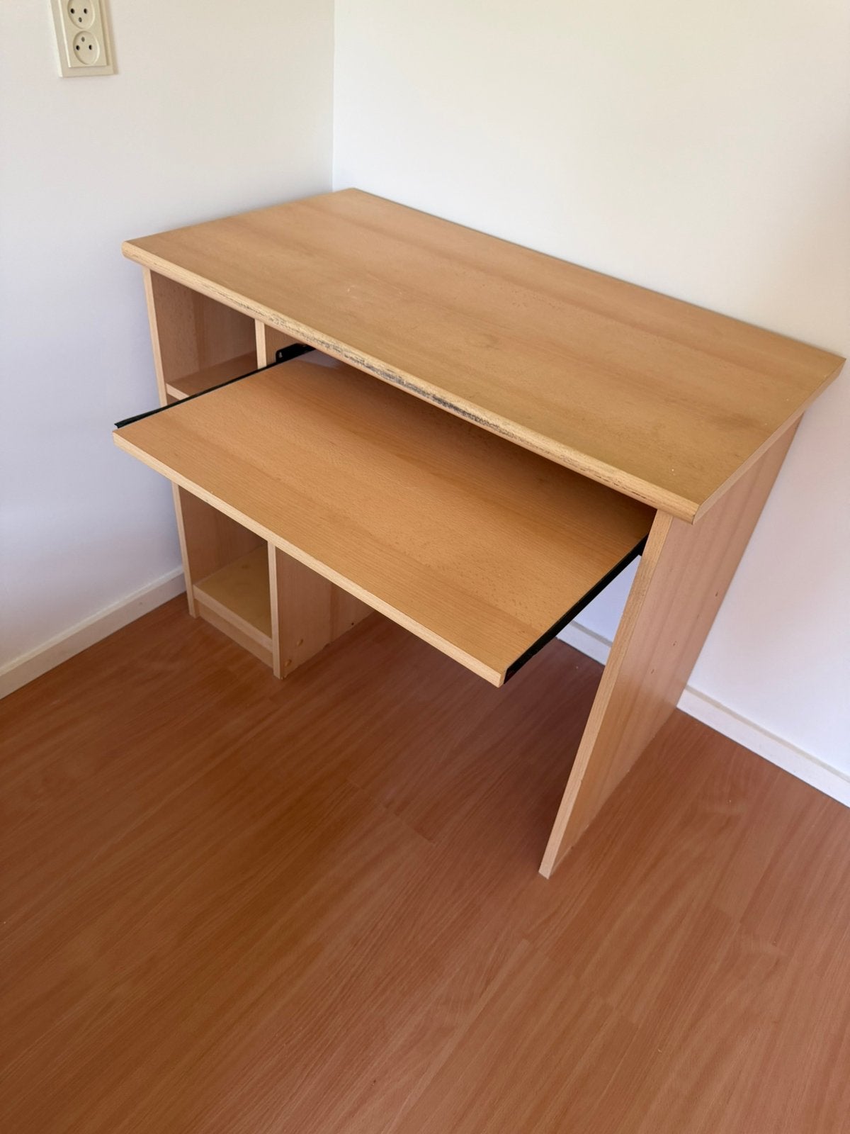 Computertafel gratis, Huis en Inrichting, Bureaus, Ophalen of Verzenden, Gebruikt