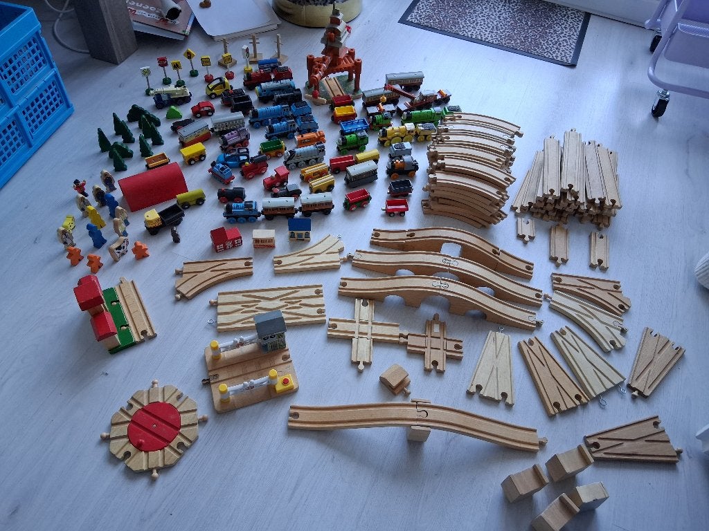 Houten Treinbaan, Heel veel