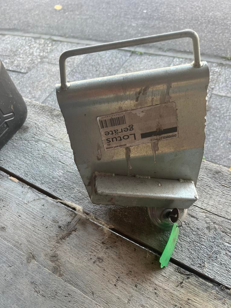 Aanhanger disselslot, Ophalen, Gebruikt
