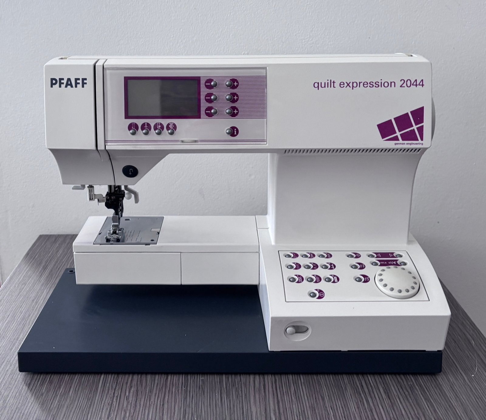 Pfaff 2044 met boventransport incl. Onderhoudsbeurt, Ophalen of Verzenden, Zo goed als nieuw, Naaimachine, Pfaff