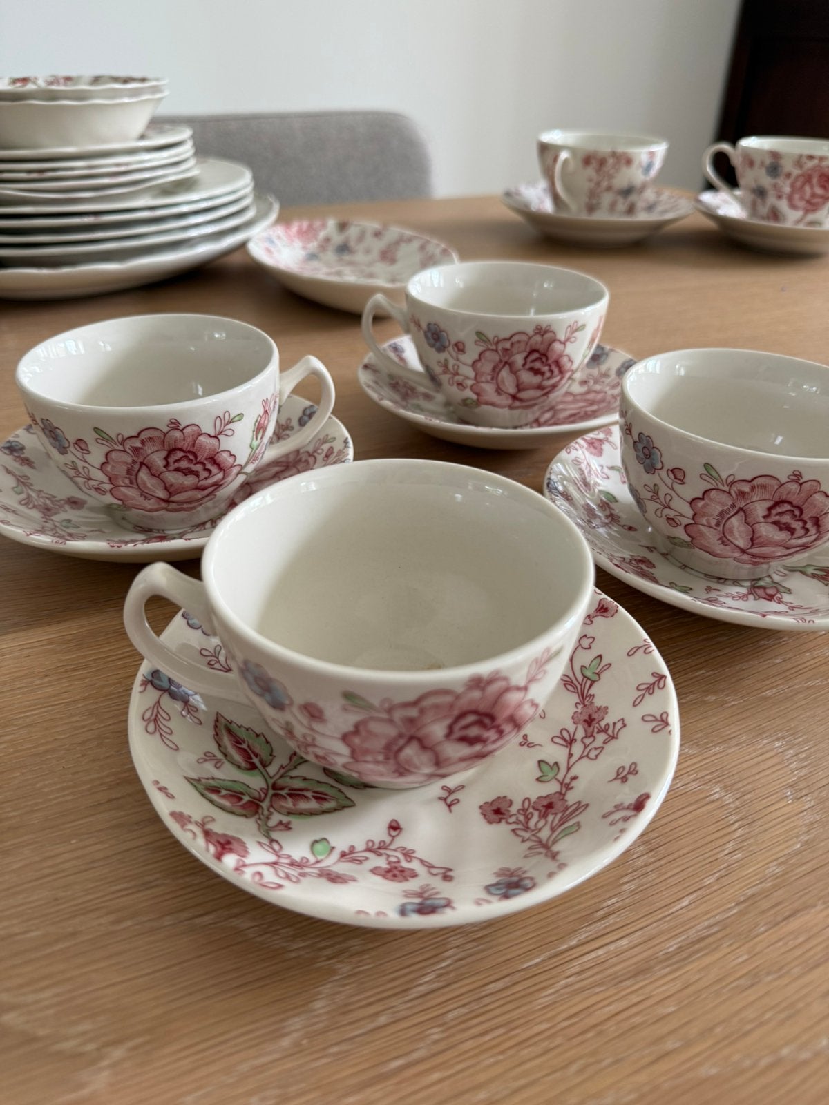 4 Johnson Bros kop en schotels - Rose Chintz, Huis en Inrichting, Ophalen, Gebruikt, Overige merken, Keramiek