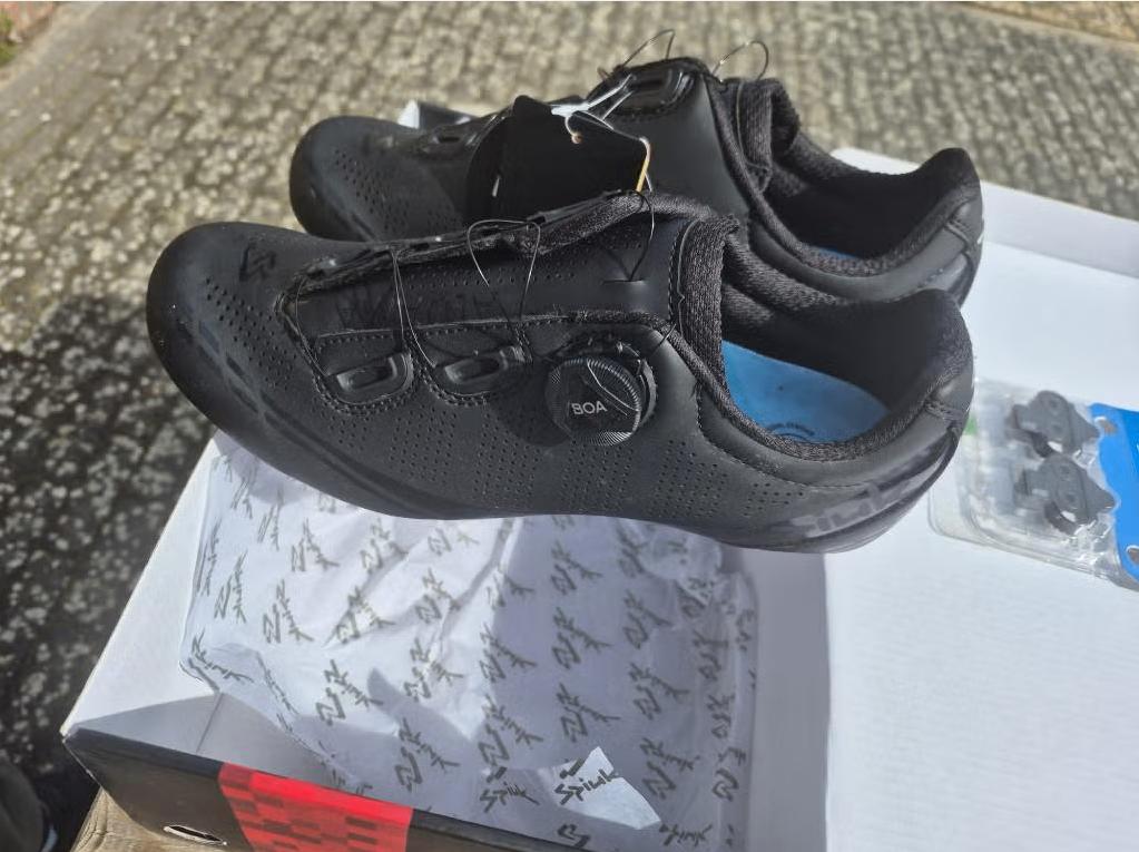 Spiuk fietsschoenen nieuw met kliksysteem maat 43, Ophalen of Verzenden, Nieuw, Schoenen