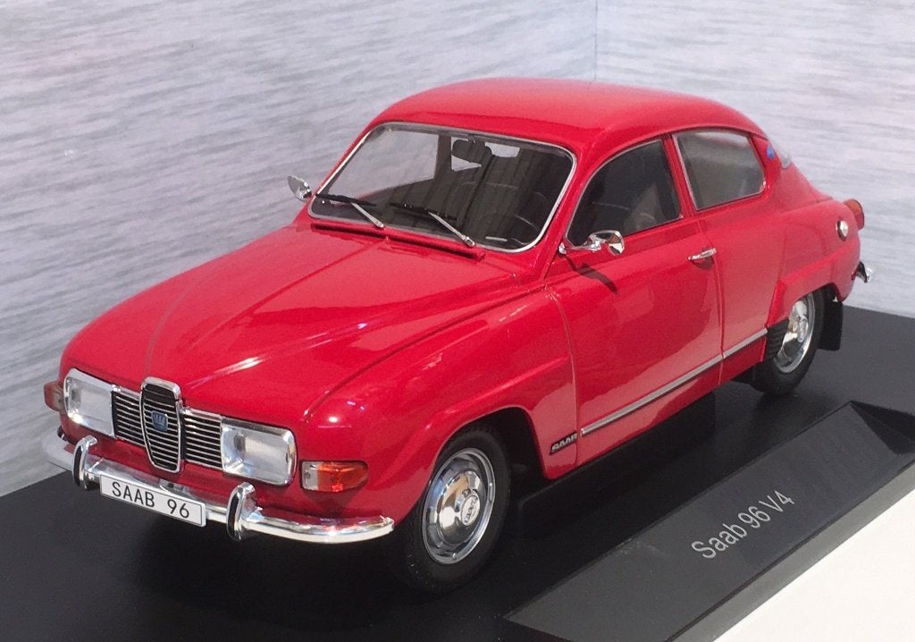 Saab 96 1:18 1971 in rood v. MCG Model. Car. Group, Ophalen of Verzenden, Nieuw, Auto, Overige merken