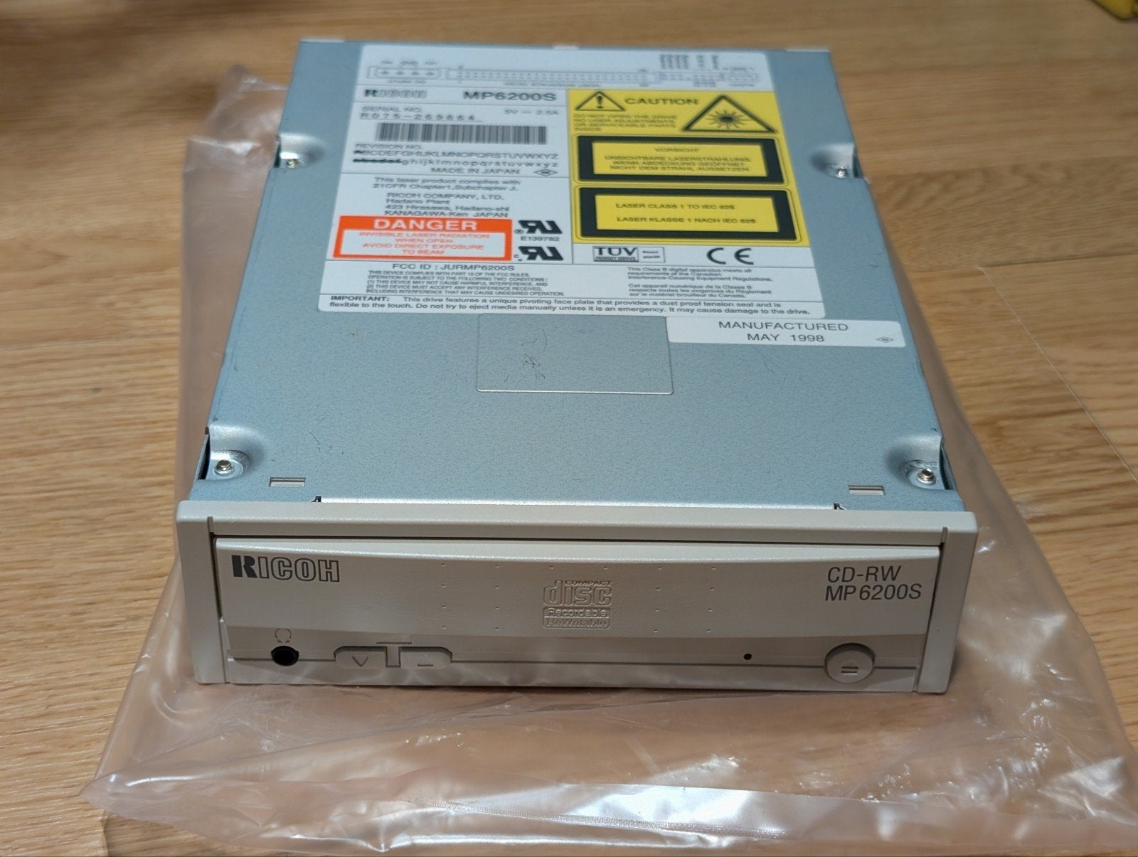 Ricoh MP6200S CD-RW SCSI Drive - Getest en niet verkleurd, Computers en Software, Vintage Computers, Ophalen