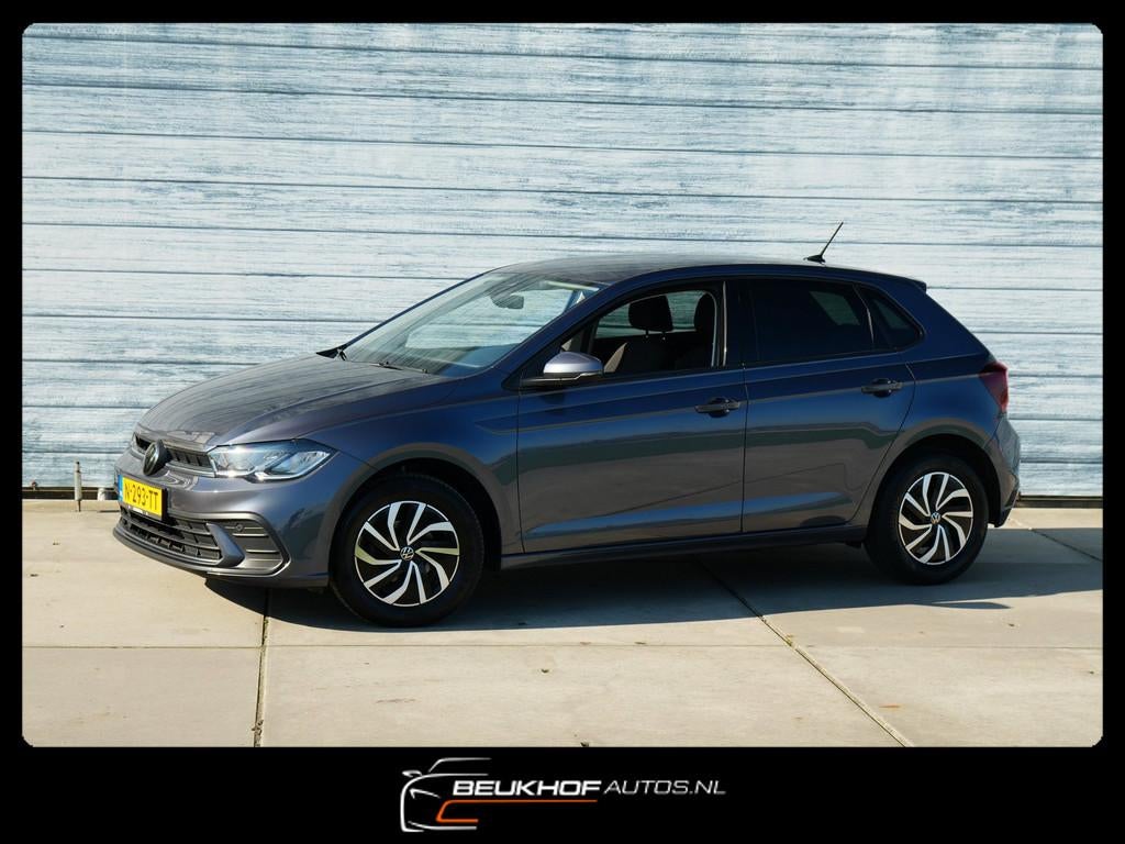 Volkswagen Polo 1.0 TSI Life Carplay Navi Airco Adapt Cruise, Voorwielaandrijving, Stof, Gebruikt, 1072 kg