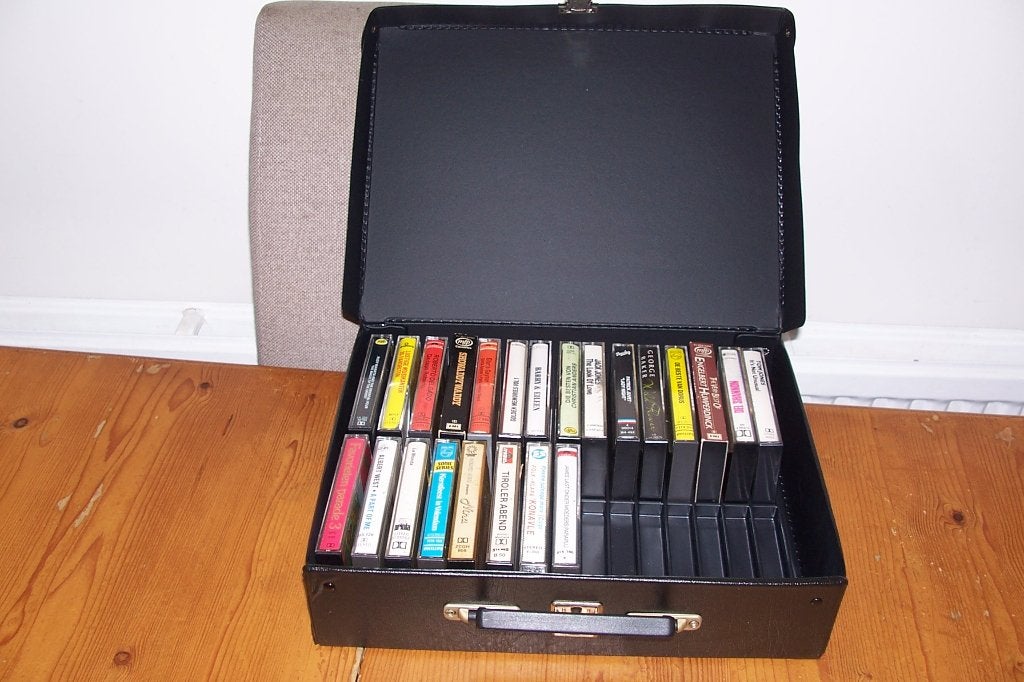 23 Cassettebandjes + koffertje, Gebruikt, 2 t/m 25 bandjes, Overige genres, Ophalen of Verzenden