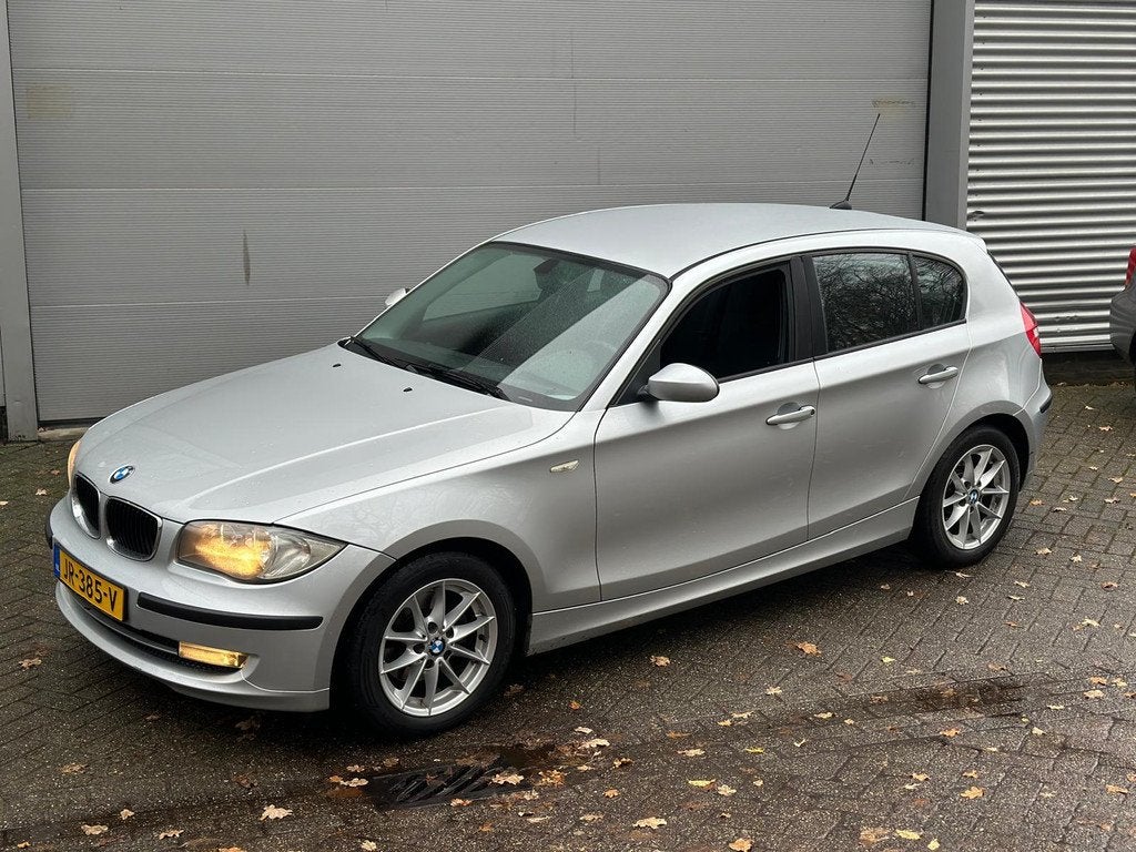 BMW 1-serie 118d Corporate Executive / AUTOMAAT / NETTE AUTO, Electronic Stability Program (ESP), 4 cilinders, Euro 4, 1320 kg