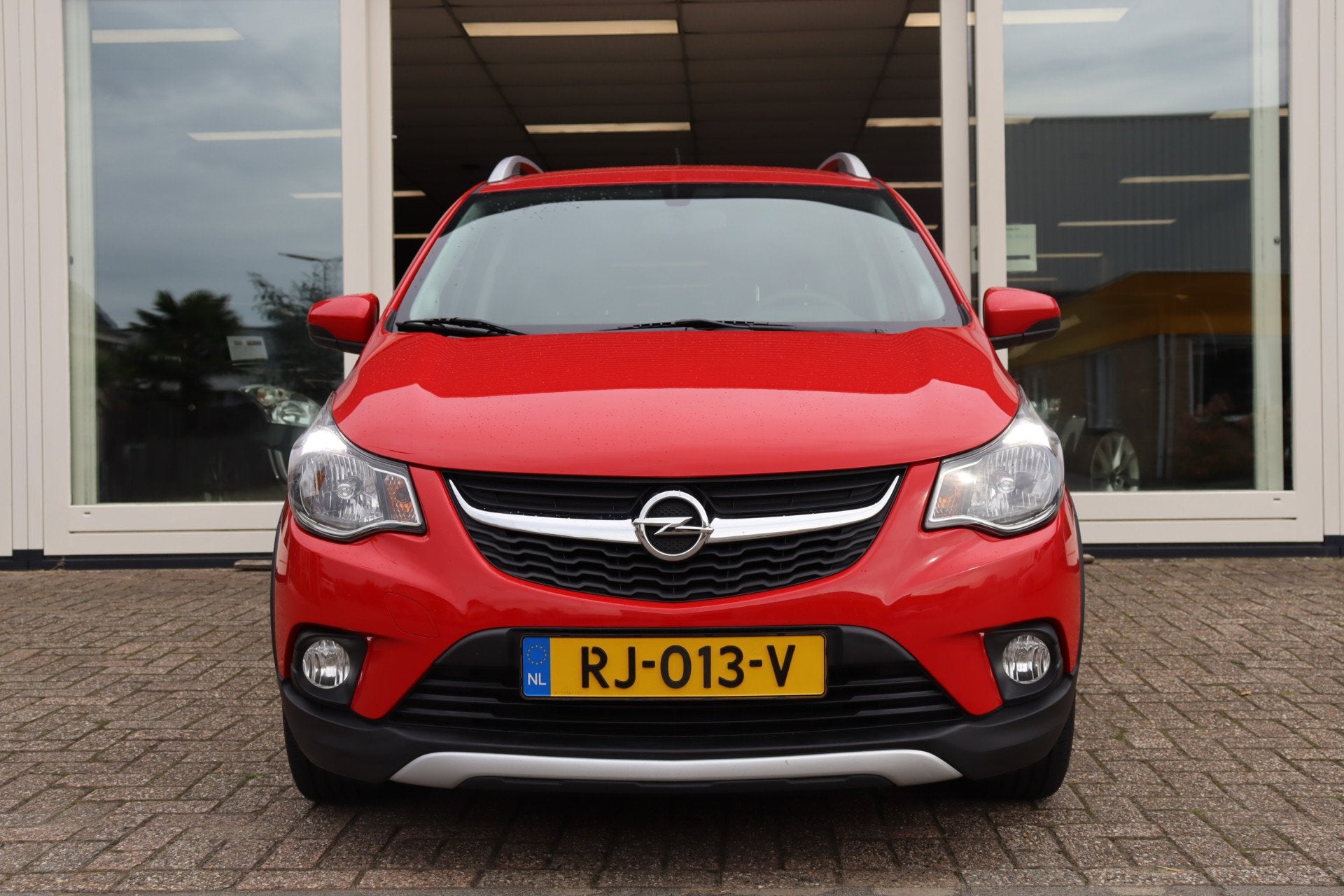 Opel KARL 1.0 Rocks Online Edition, Airco, Cruise, PDC A, Tr, Voorwielaandrijving, 839 kg, Gebruikt, Euro 6