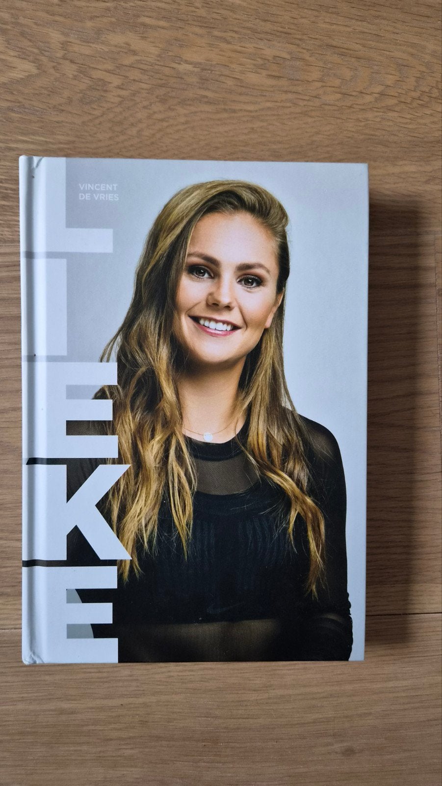 Lieke Martens - Vincent de Vries (Boek), Ophalen of Verzenden, Zo goed als nieuw, Vincent de Vries