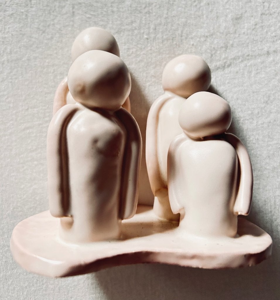 Mooi beeld van gezin, vader, moeder, 2 kinderen, 11 x 10 x 7, Ophalen of Verzenden, Zo goed als nieuw, Mens