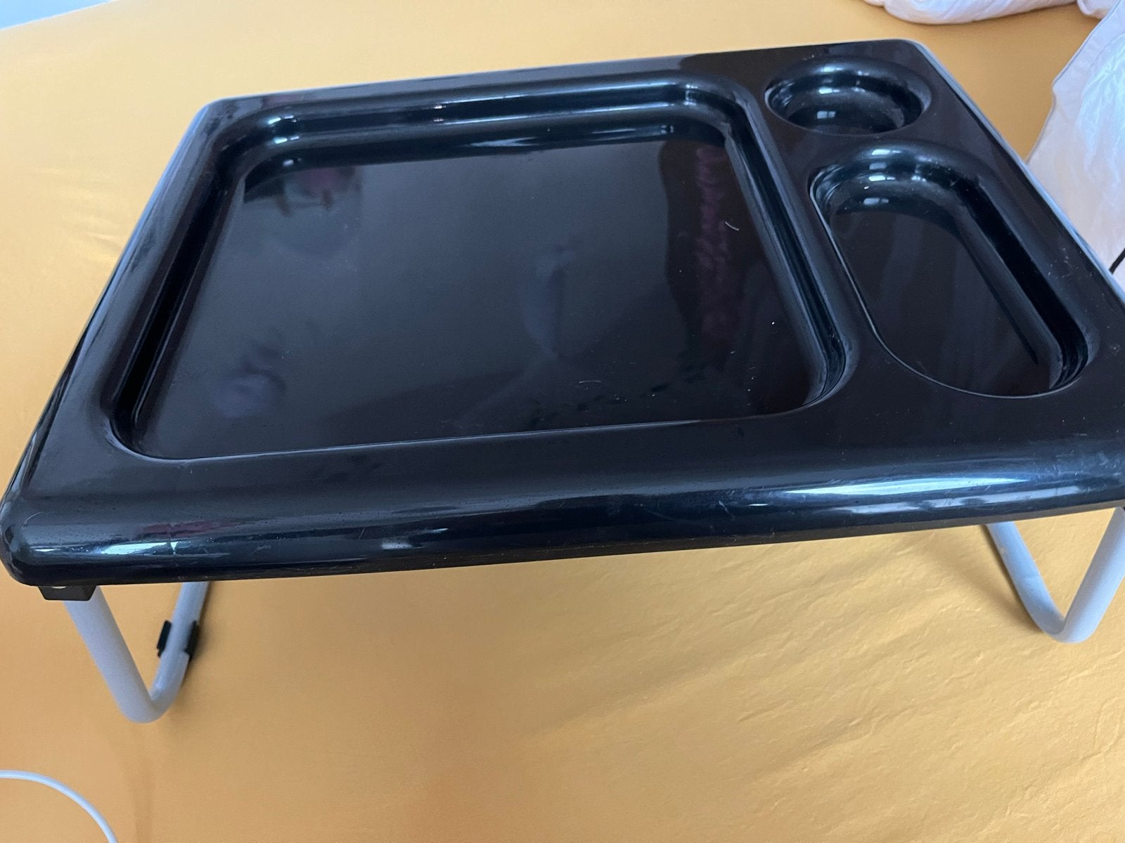 Opvouwbaar bedtafeltje / laptoptafeltje zwart, Computers en Software, Ophalen of Verzenden, Zo goed als nieuw