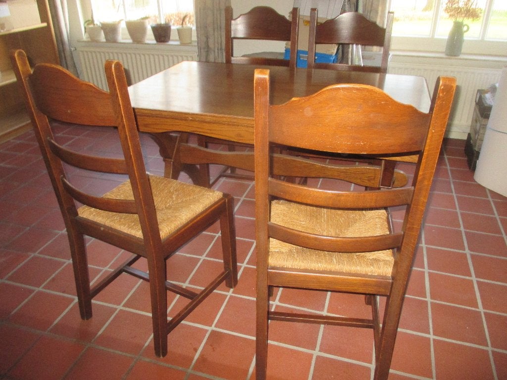 Eiken tafel met 4 stoelen, Huis en Inrichting, Tafels | Eettafels, Ophalen, Gebruikt, 100 tot 150 cm, 50 tot 100 cm