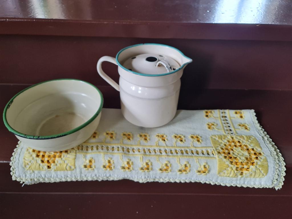 Melkkoker en schaal emaille - retro, Ophalen