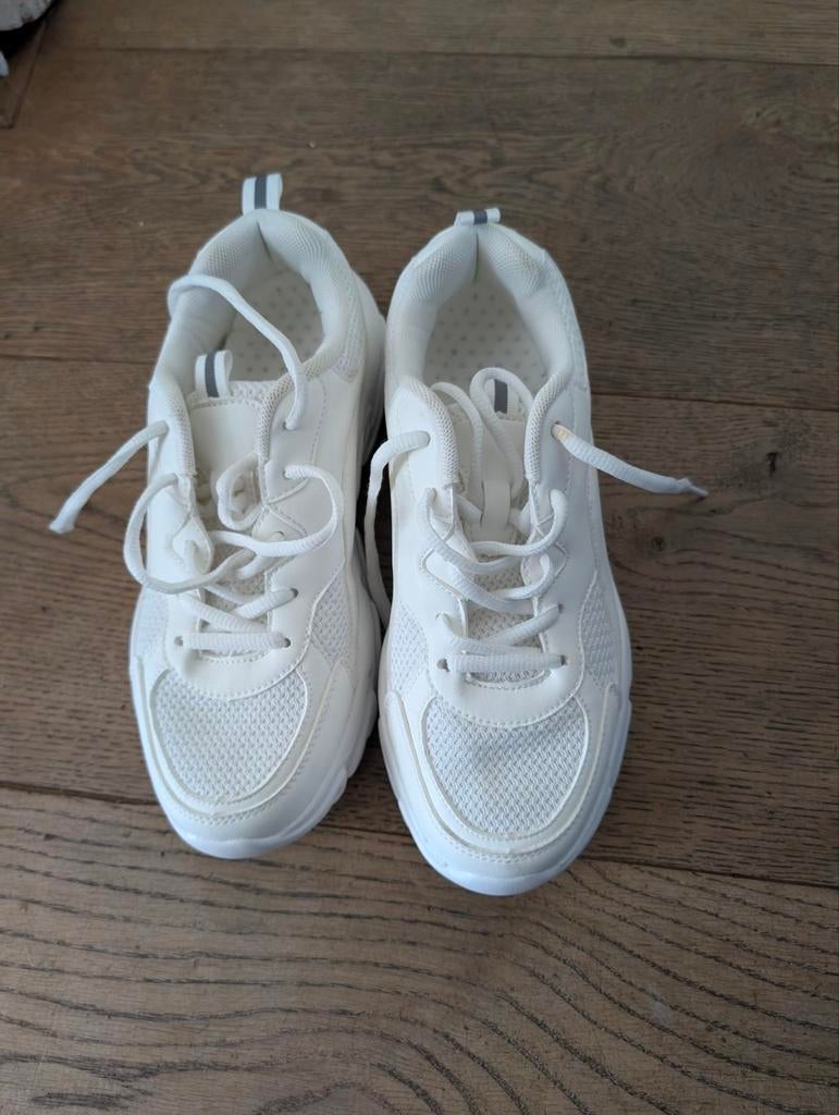 Nieuwe witte gympen - Maat 39/40, Ophalen of Verzenden, Nieuw, Wit, Sneakers of Gympen