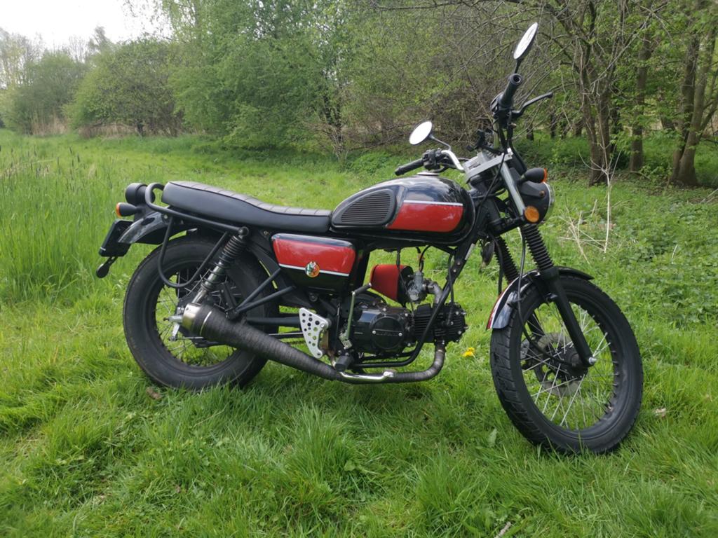 AGM Caferacer met Lifan 125cc blok - Start met kickstart, Fietsen en Brommers, Brommeronderdelen | Algemeen, Ophalen, Gebruikt
