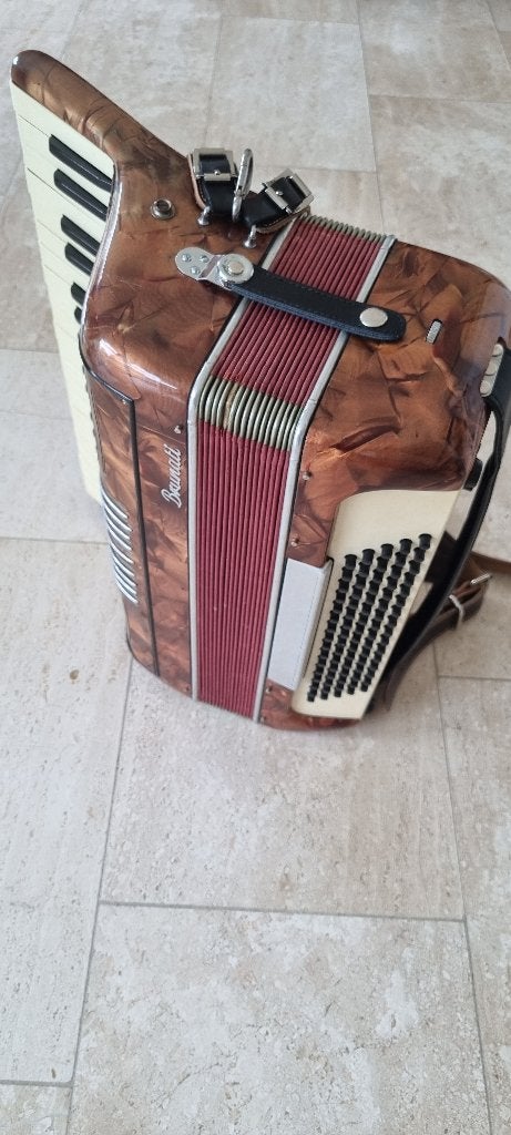 Accordeon 80 bassen, Ophalen, Gebruikt, 80-bas, Overige merken
