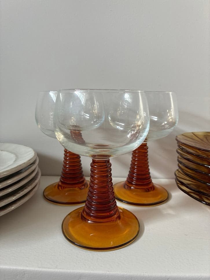 9 vintage roemer wijnglazen  amberkleurig, Ophalen