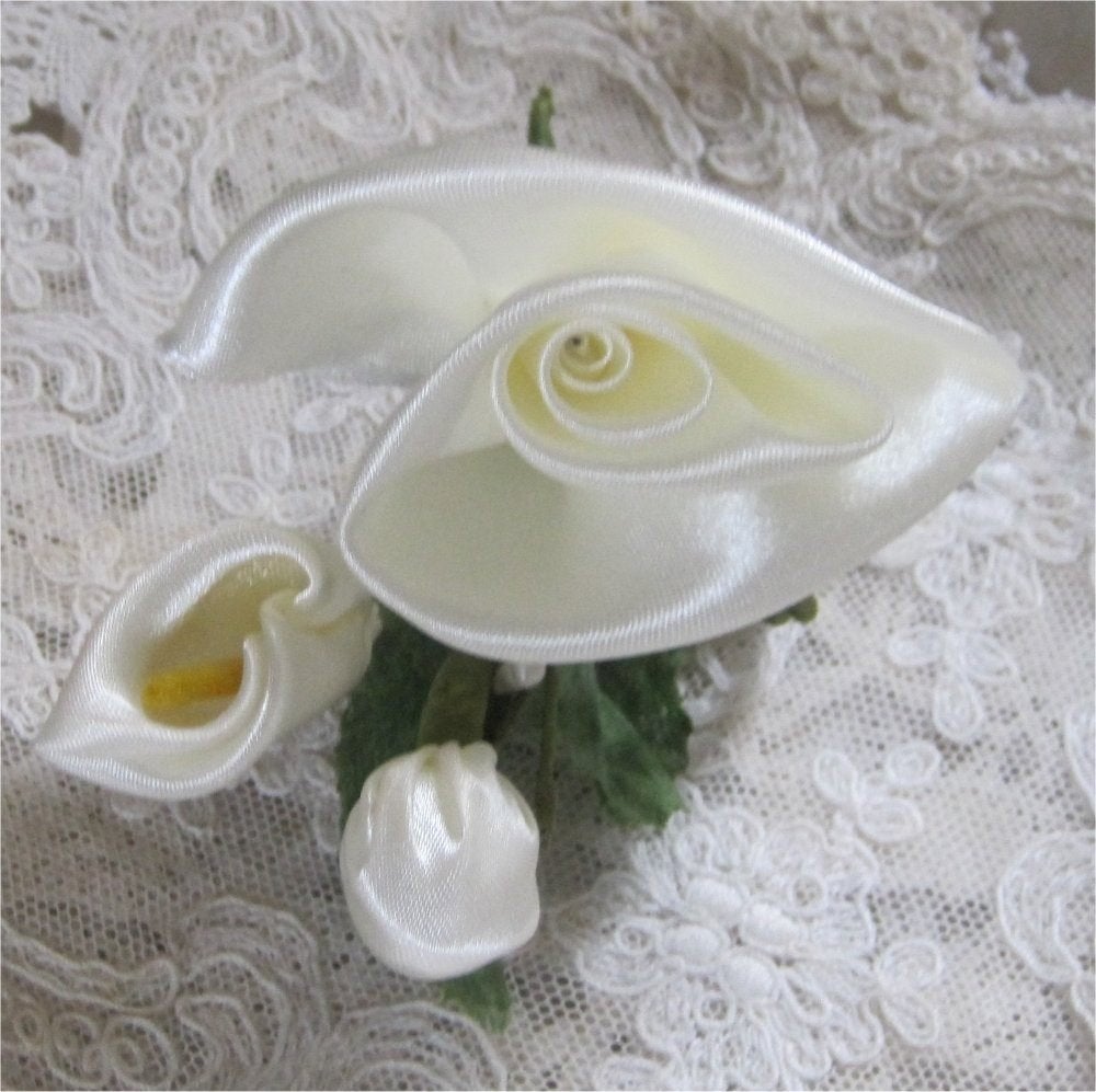 Antieke corsage van zijden bloemen, Ophalen of Verzenden