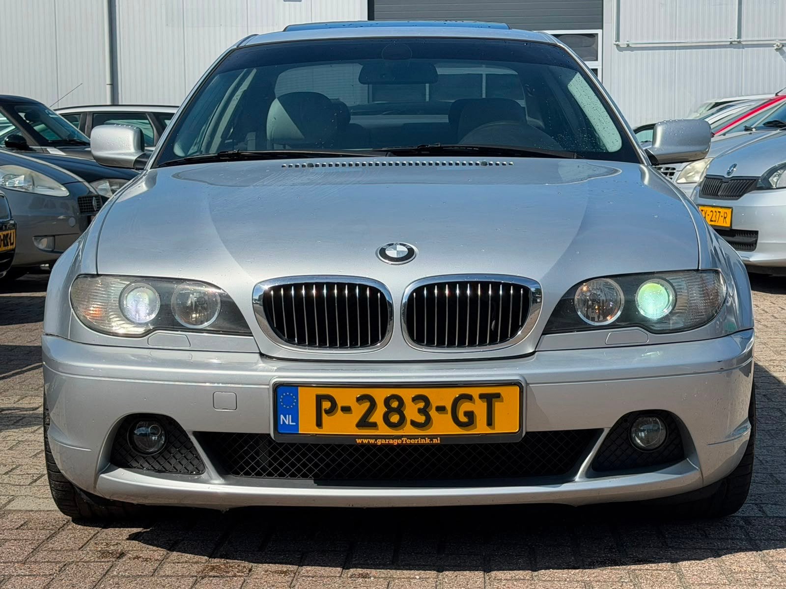 BMW 3-serie Coupé 320Ci 2003 6-Cilinder Automaat Schuifdak, Auto's, BMW, Achterwielaandrijving, Gebruikt, Automatische klimaatregeling