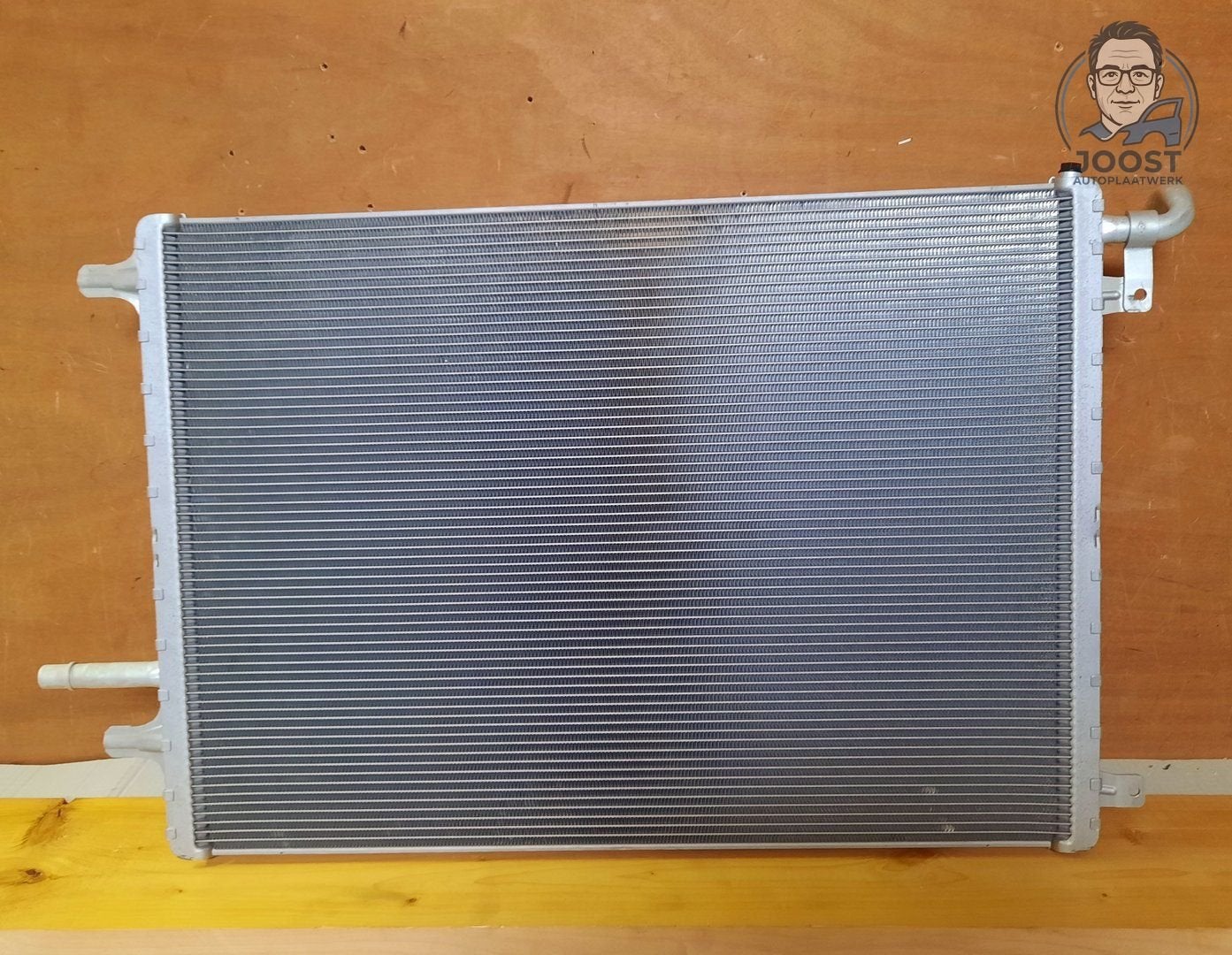 Radiateur nieuw orgineel Land Rover Discovery K8D2-8K230-AC, Land Rover, Herkomst onderdeel bekend, Nieuw, Ophalen of Verzenden