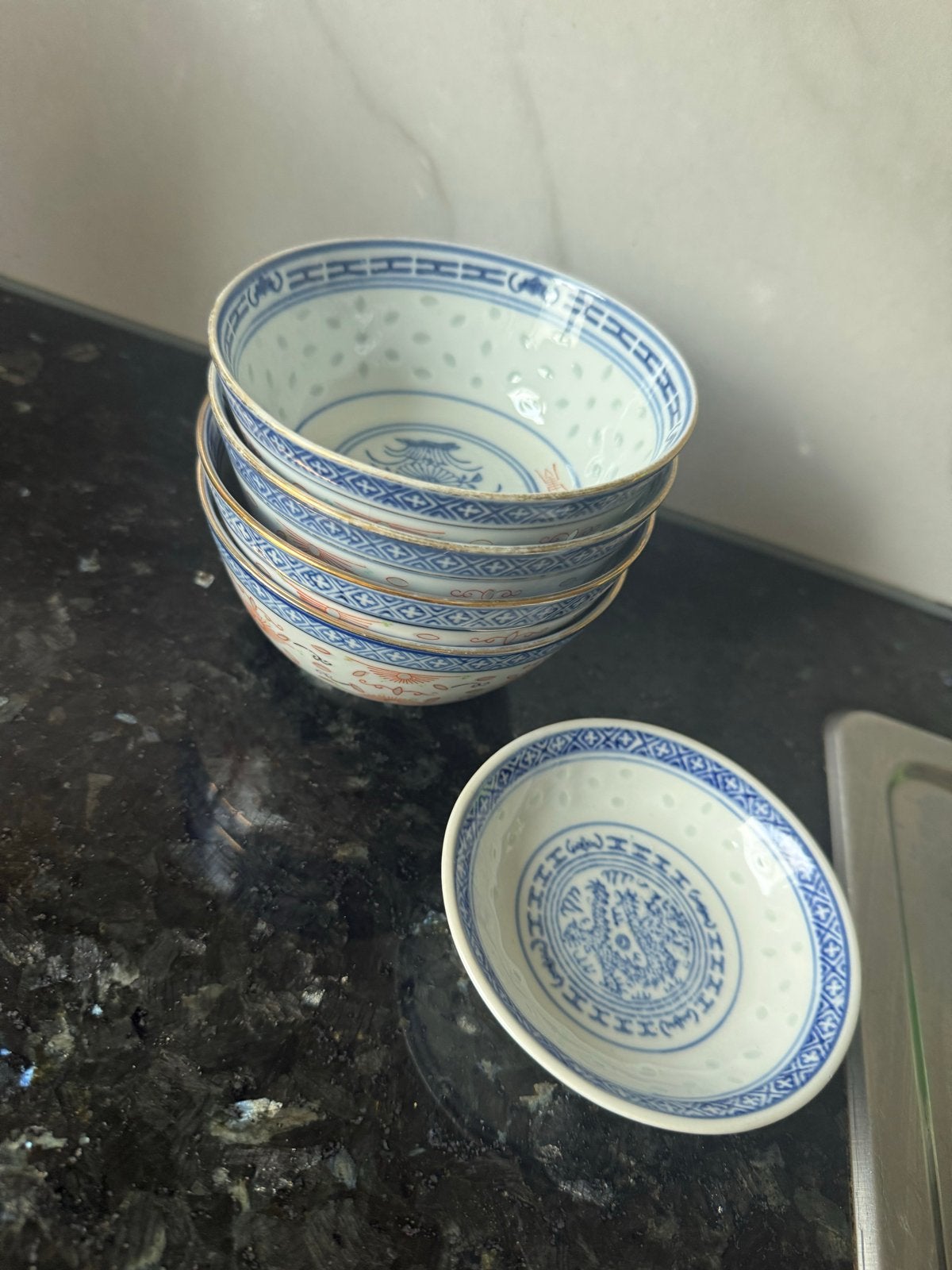Set van 5 Chinese rijstkommen en 1 schotel, Aziatisch, Gebruikt, Overige merken, Keramiek