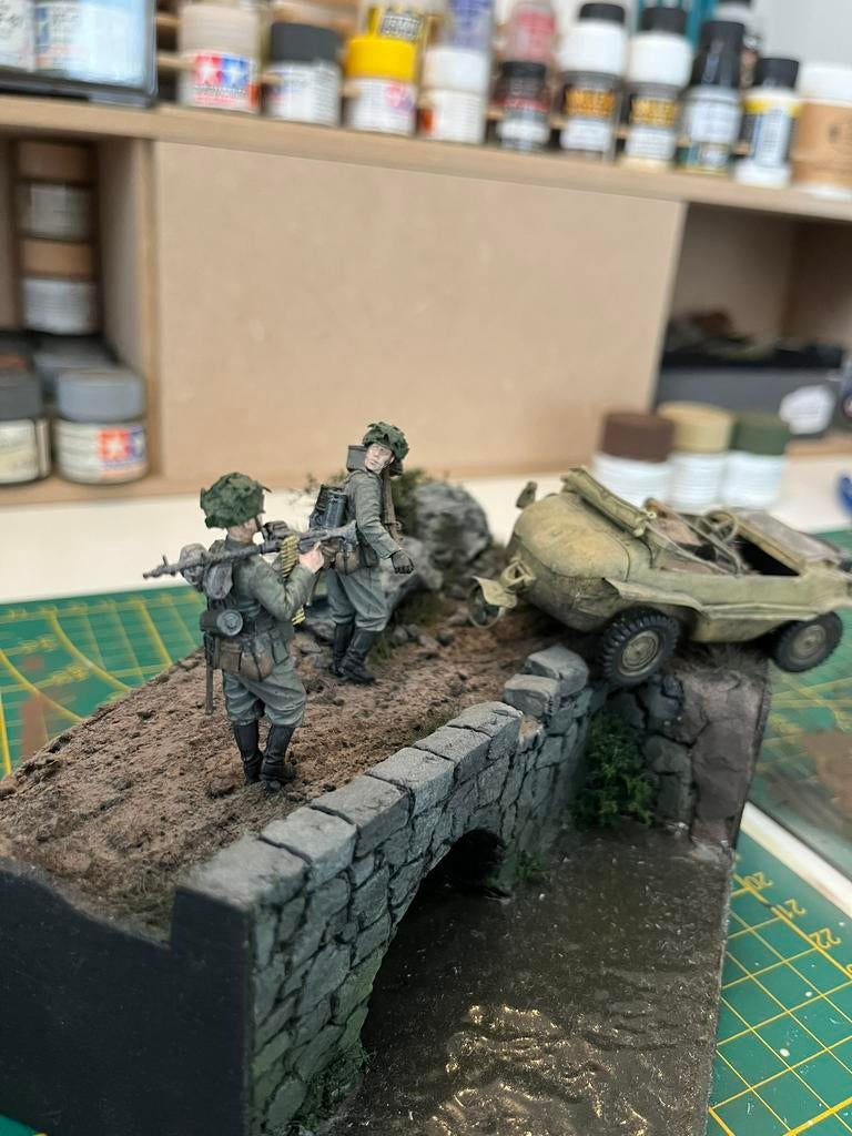 Ondergrond 1/35, Ophalen of Verzenden, Zo goed als nieuw