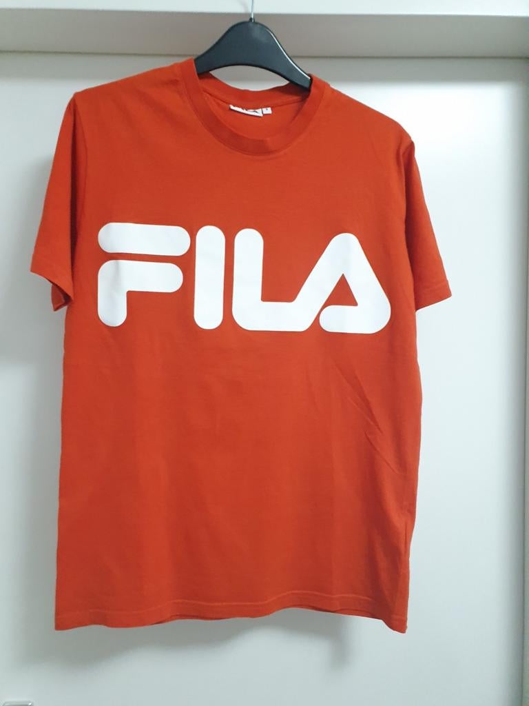 Fila T-shirt een keer gedragen maat S unisex, Ophalen of Verzenden, Zo goed als nieuw, Maat 36 (S), Rood