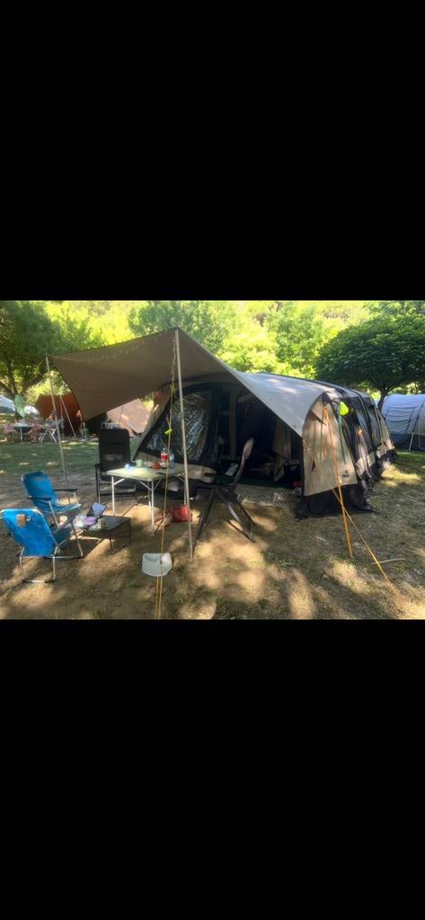 Redwood Navarro 440 Air inclusief luifel: 6-persoons tent, Ophalen, Zo goed als nieuw, Tot en met 6