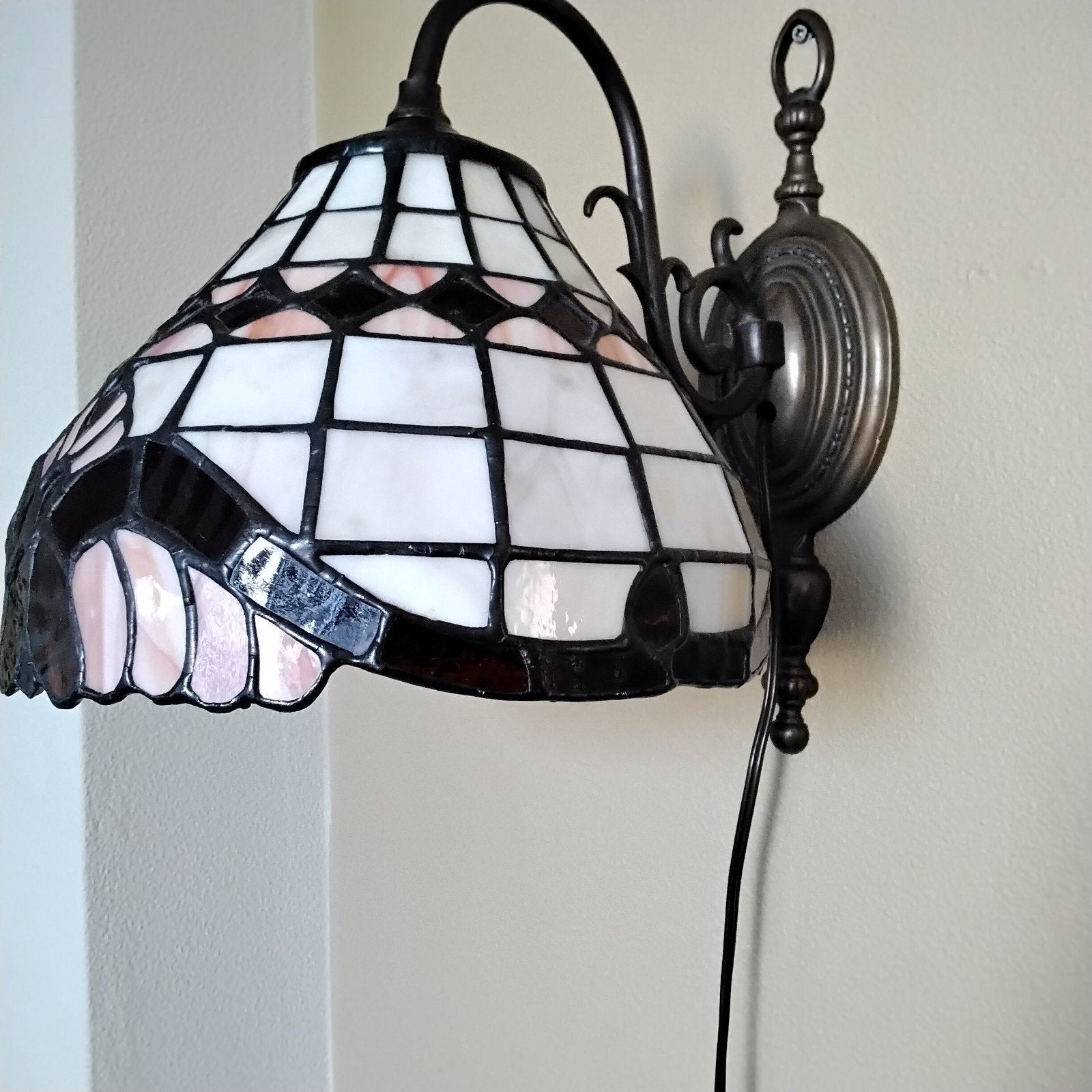 Tiffany wandlamp., Huis en Inrichting, Lampen | Wandlampen, Ophalen of Verzenden, Zo goed als nieuw