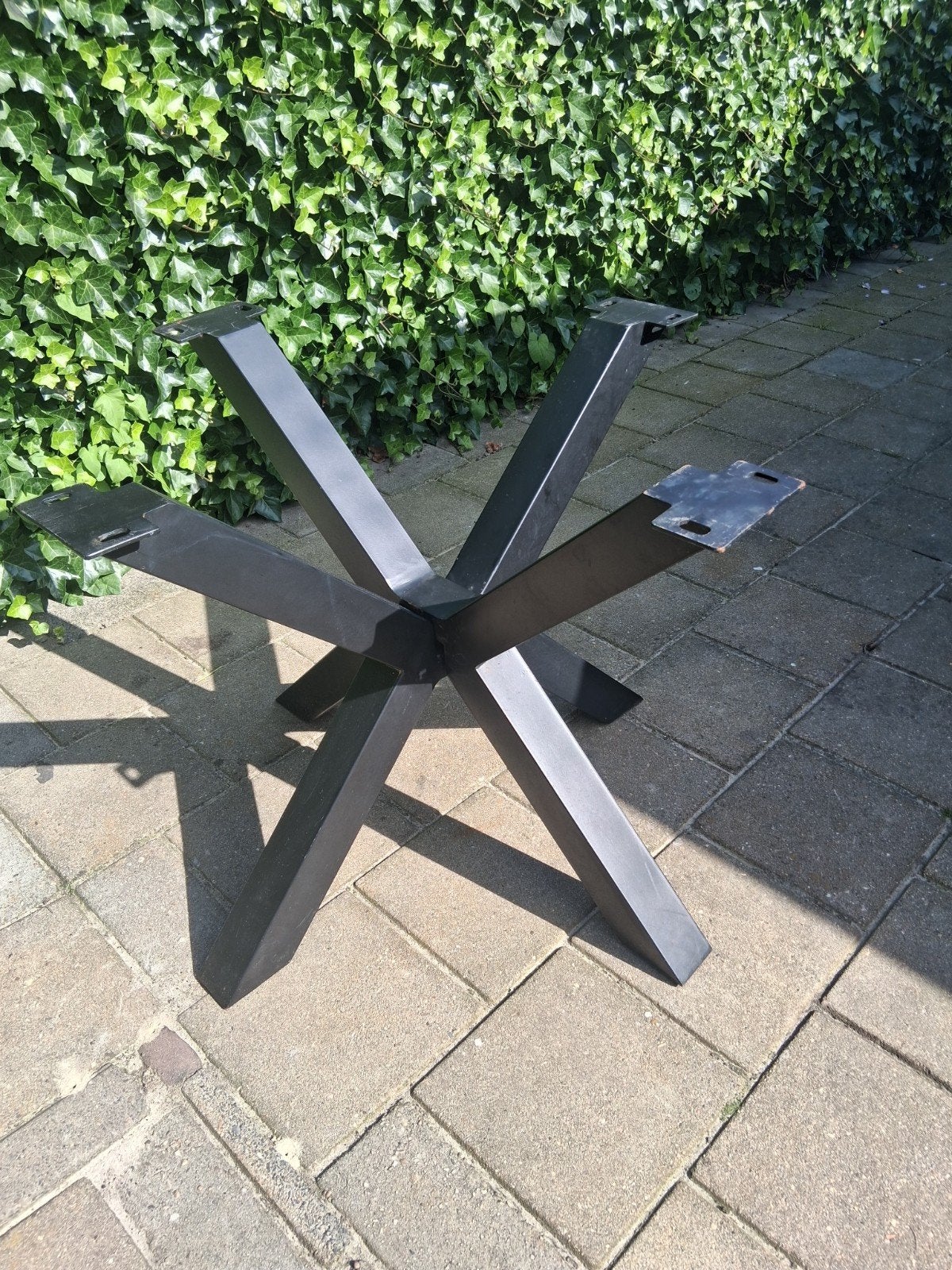 Metalen industriële  matzwarte tafelpoten. - Spinpoot, Tafelpoot, 50 tot 100 cm, Rond, Nieuw