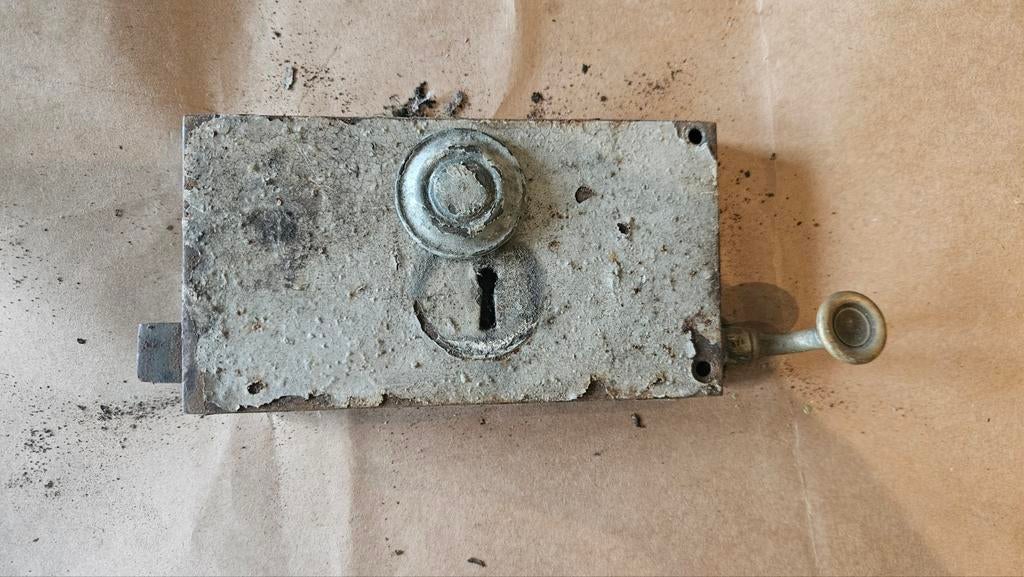 Antiek slot zonder sleutel met type en 'la qualité' p, Ophalen of Verzenden