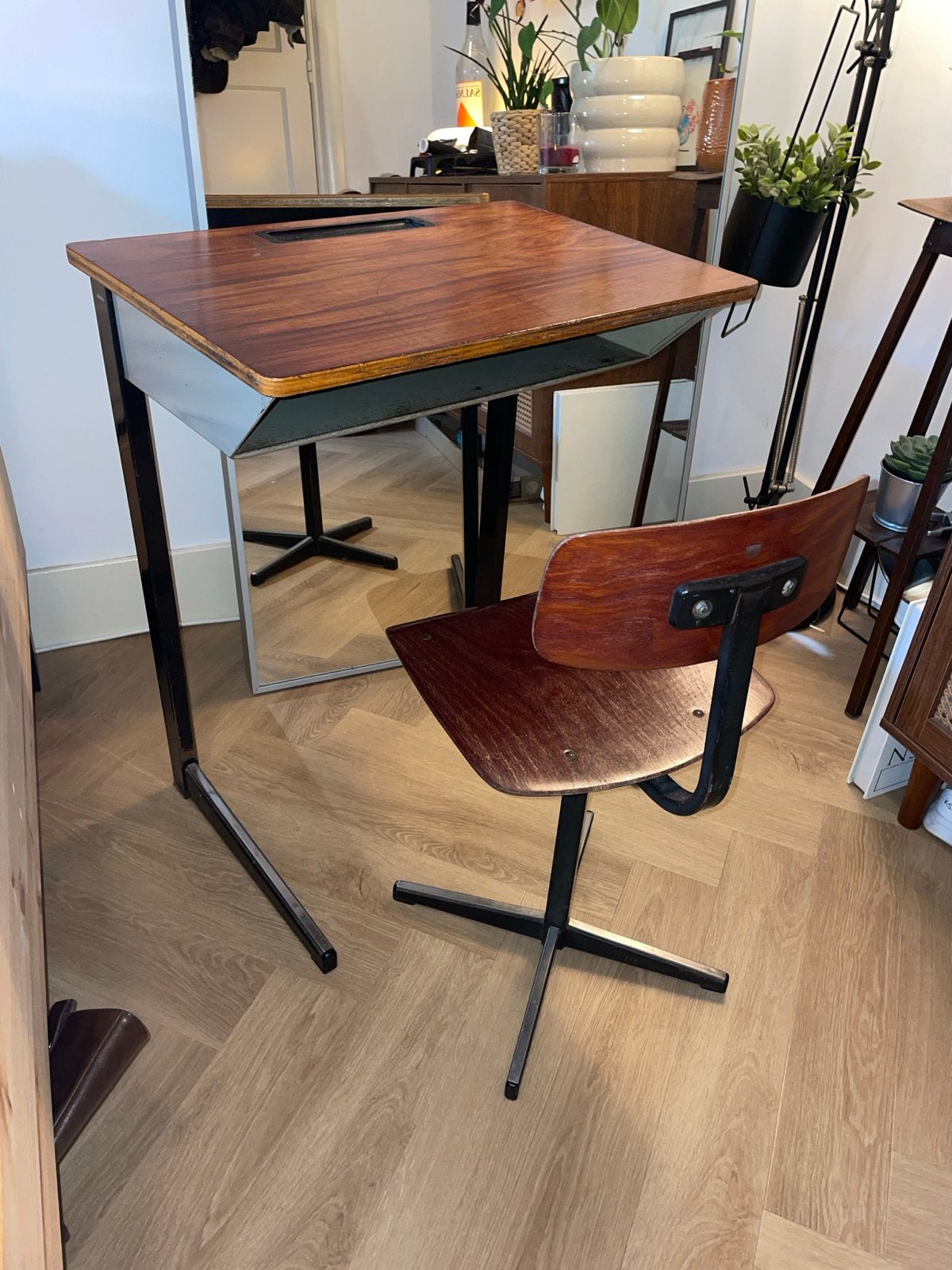Vintage schoolbank met stoel - Jaren '60 design, Ophalen, Overige thema's