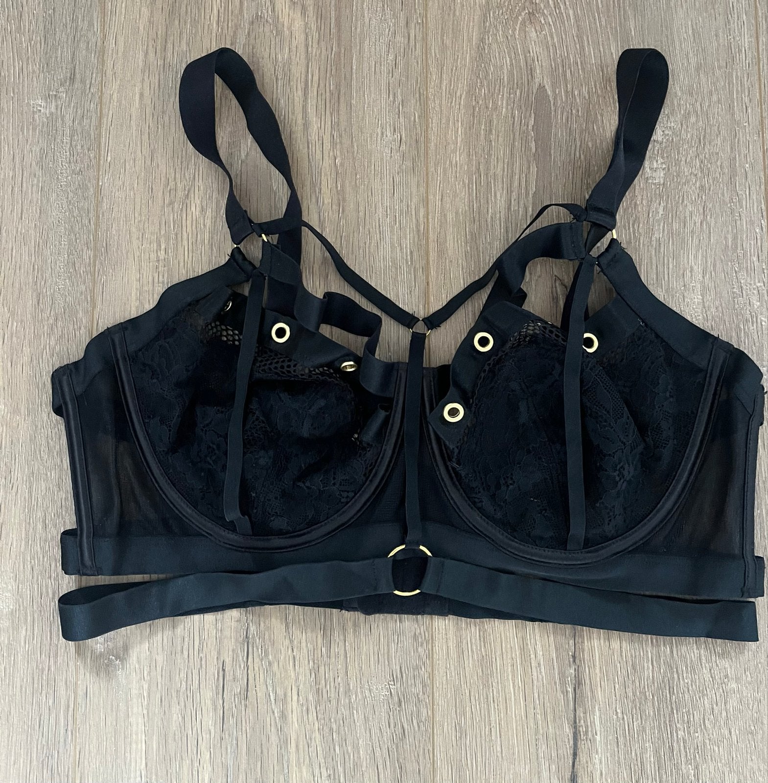 Zwarte BH met bandjes - Maat 85E, Kleding | Dames, Ondergoed en Lingerie, Verzenden, Zwart, BH