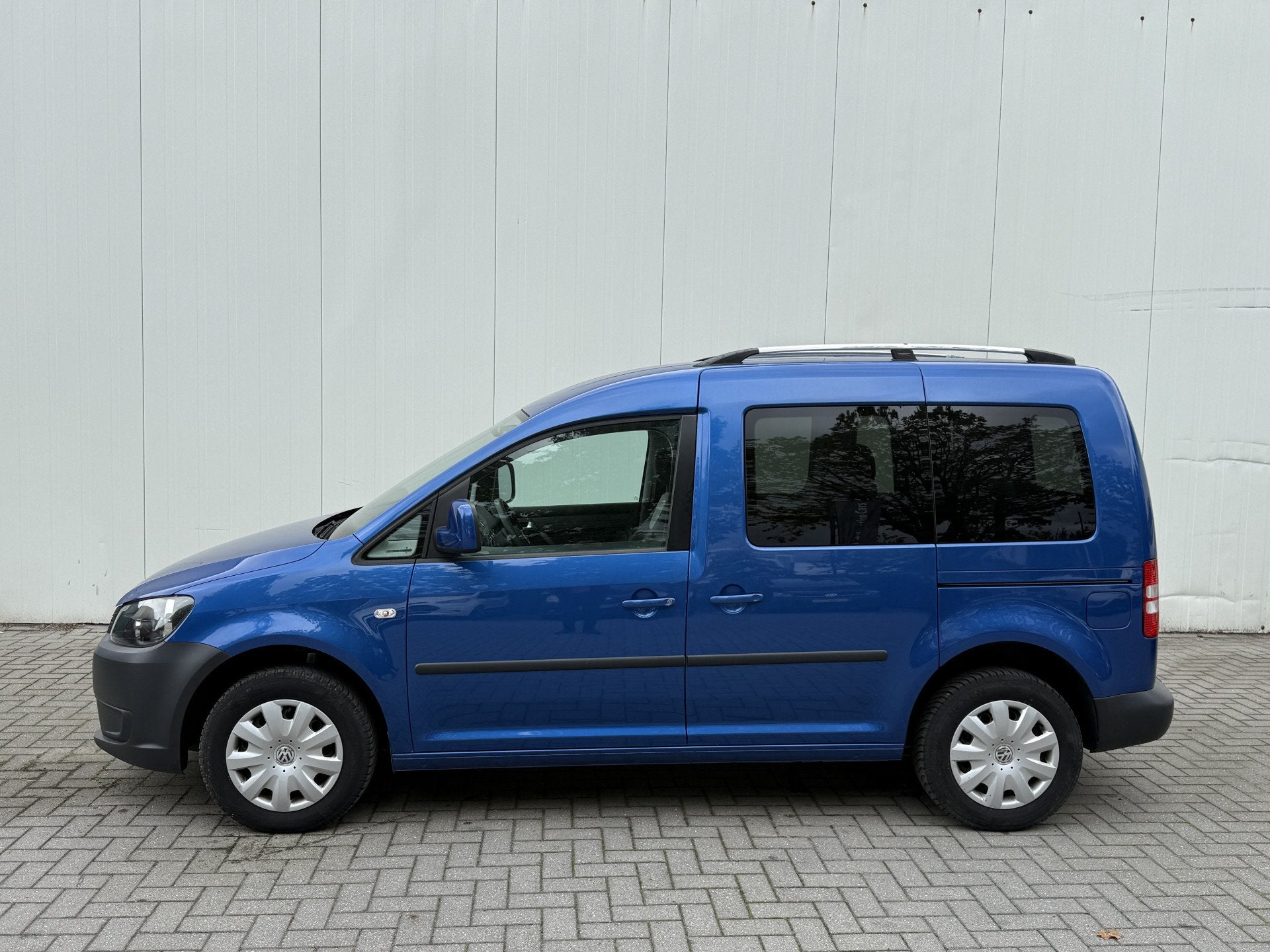 Volkswagen Caddy TSI Rolstoelauto 3+1 - XXL Bodemverlaging -, Auto's, Dealer onderhouden, Gebruikt, Overige modellen, Met garantie (alle)
