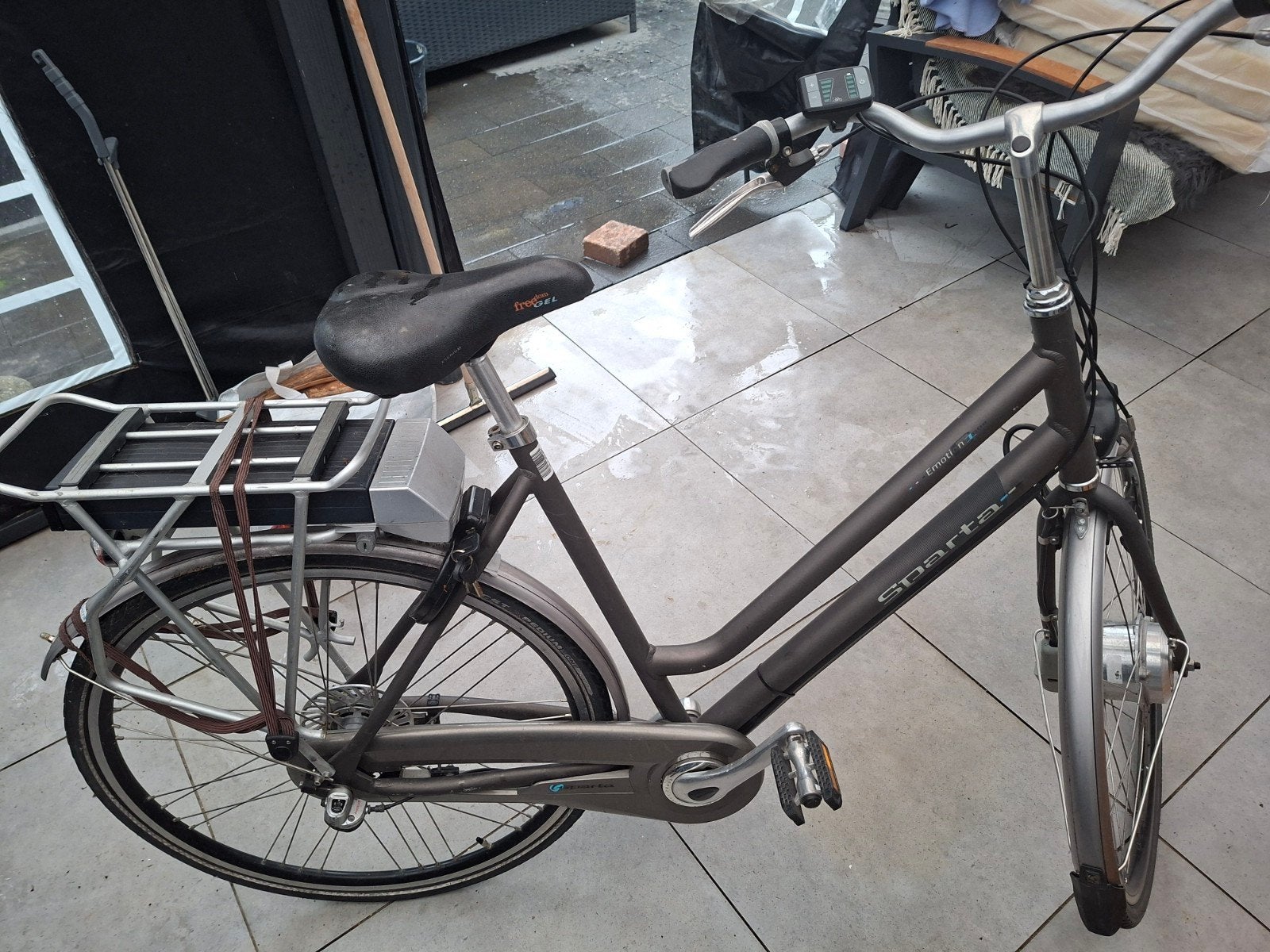Elektrisch fiets met één storing, Ophalen, Gebruikt, Sparta