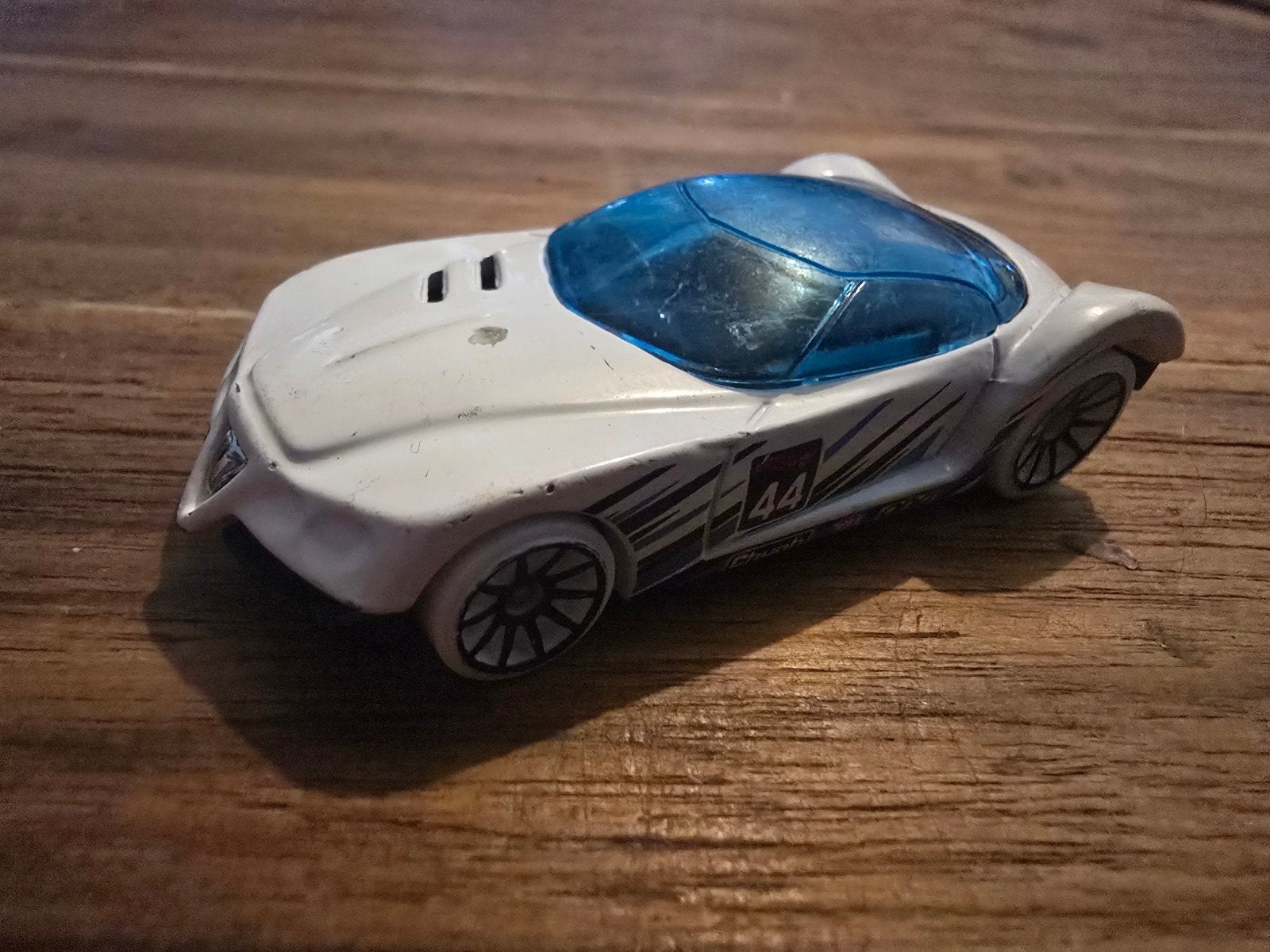 Hot Wheels Golden Arrow 2013 - Wit met Blauw, Ophalen of Verzenden, Gebruikt