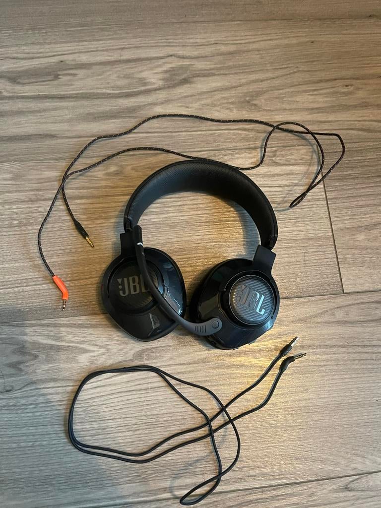 JBL gaming headset (kapot draadje), Computers en Software, Headsets, Ophalen of Verzenden, Gaming headset, Nieuw