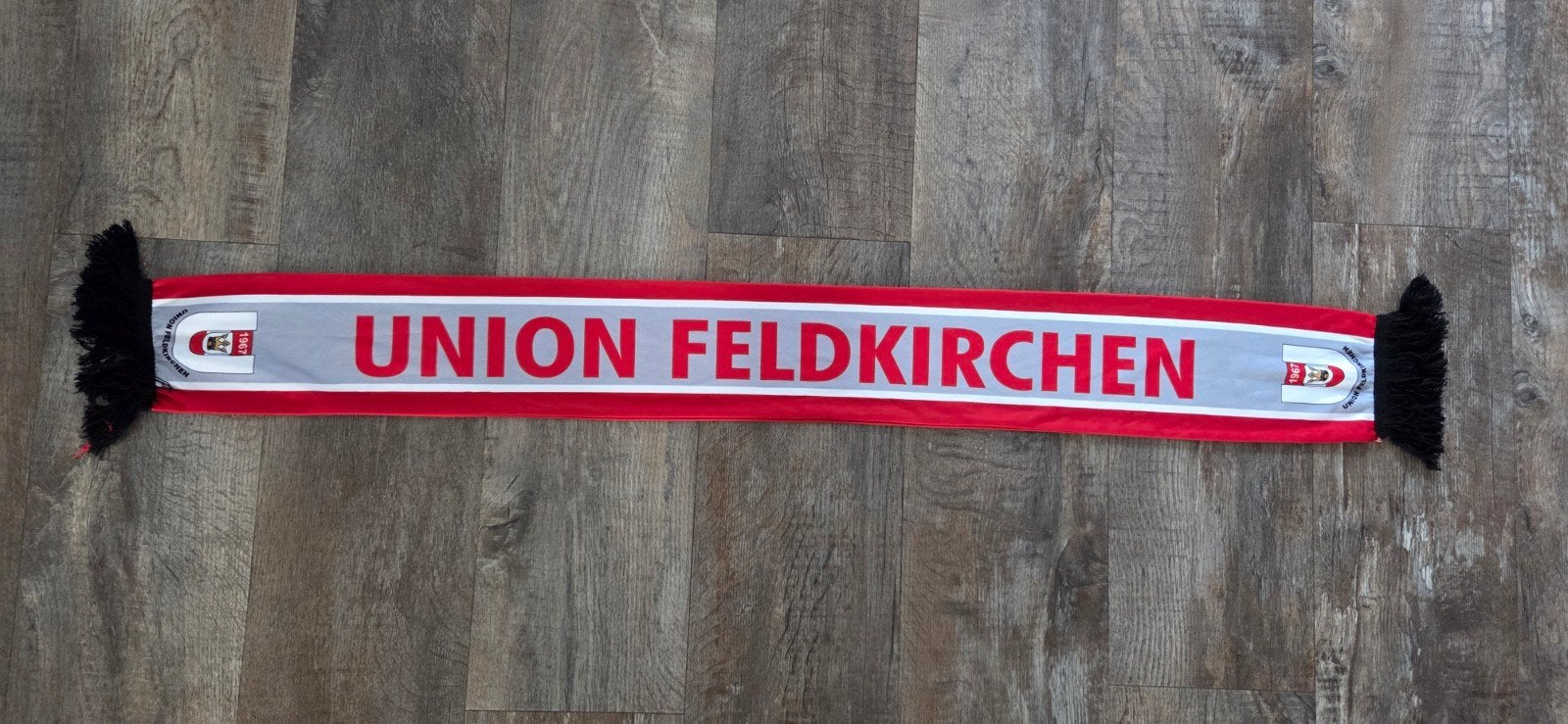 Sjaal Union Feldkirchen, Verzamelen, Sportartikelen en Voetbal, Ophalen of Verzenden, Zo goed als nieuw, Buitenlandse clubs, Vaantje of Sjaal