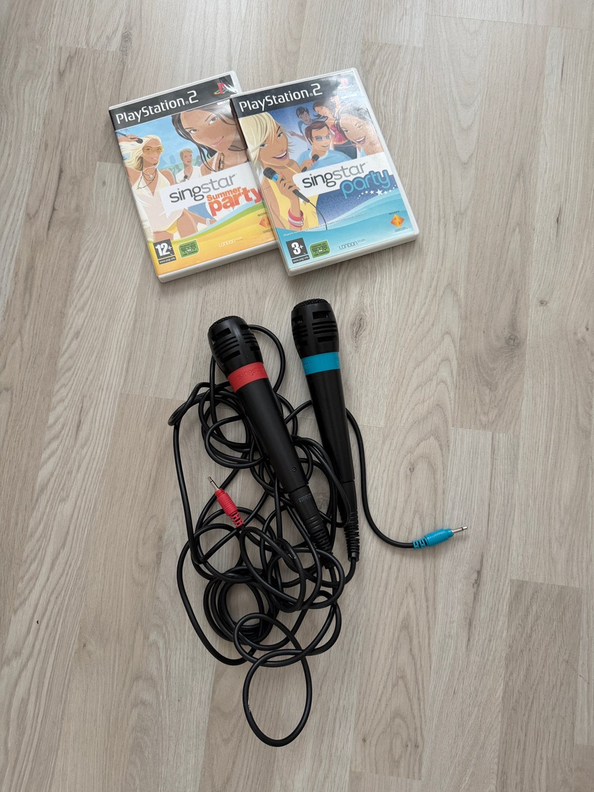 Microfoons voor een PlayStation, Phat, Met 2 controllers, Ophalen of Verzenden, Zo goed als nieuw