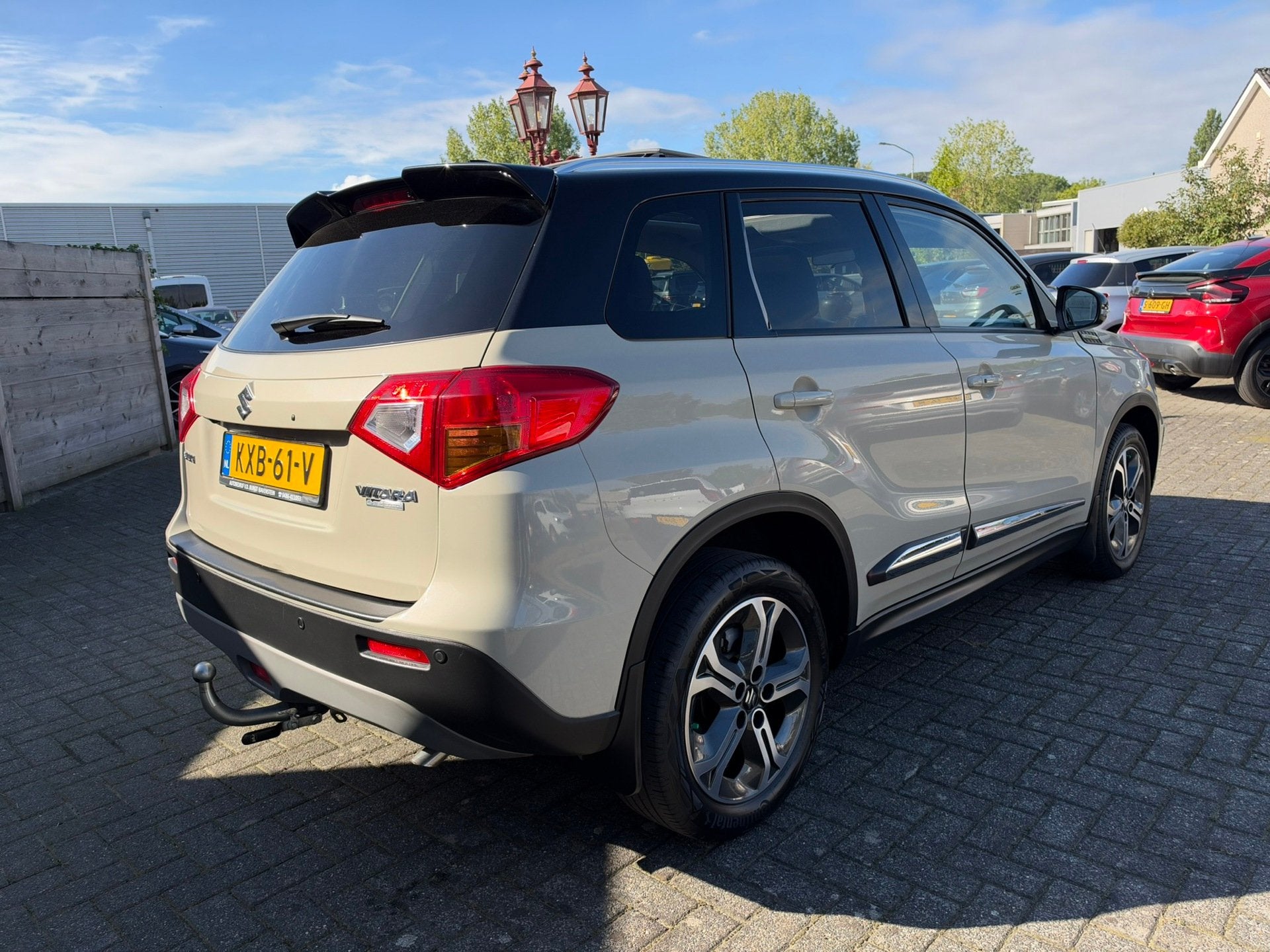 Suzuki Vitara 1.6 Limited Edition | Afn. Trekhaak | Navigati, Auto's, Dealer onderhouden, Gebruikt, 4 cilinders, 400 kg