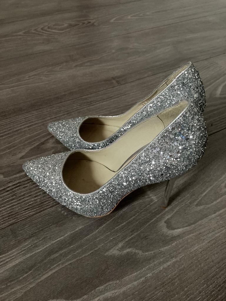 Naaldhak glitter maat 37, Kleding | Dames, Schoenen, Pumps, Overige kleuren, Ophalen of Verzenden, Zo goed als nieuw