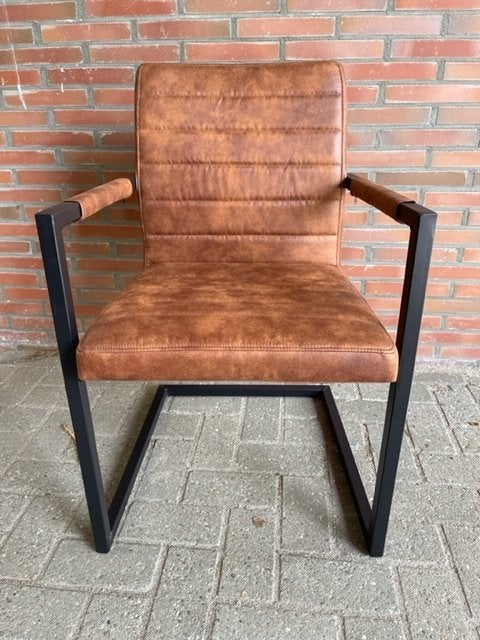 EETKAMERSTOEL ARM INDUSTRIËLE COGNAC ACTIE €79,=, Huis en Inrichting, Overige kleuren, Nieuw, Ophalen of Verzenden, Stof