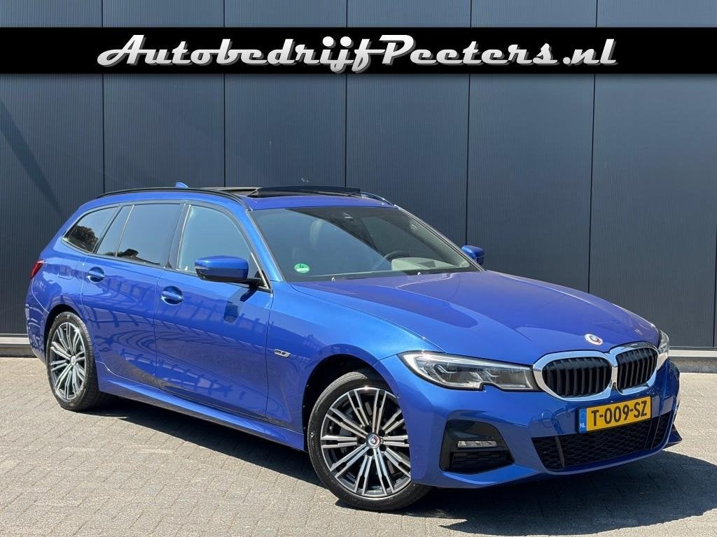 Bmw 3-SERIE Touring 330e xDrive M Sport 50 Jahre Pano Laserl, Auto's, BMW, Automaat, 1998 cc, Gebruikt, 4 cilinders