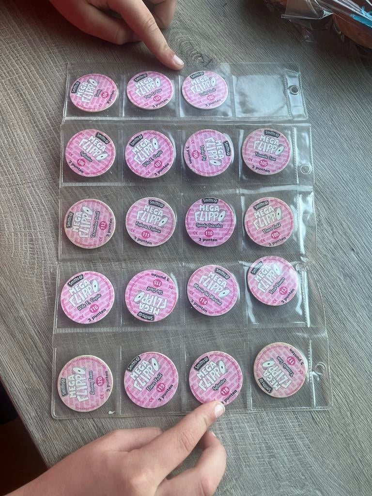 Mega Flippo's in verzamelmap - Looney Tunes, Verzamelen, Flippo's, Ophalen of Verzenden, Mega, Verzameling, Met verzamelmap(pen)