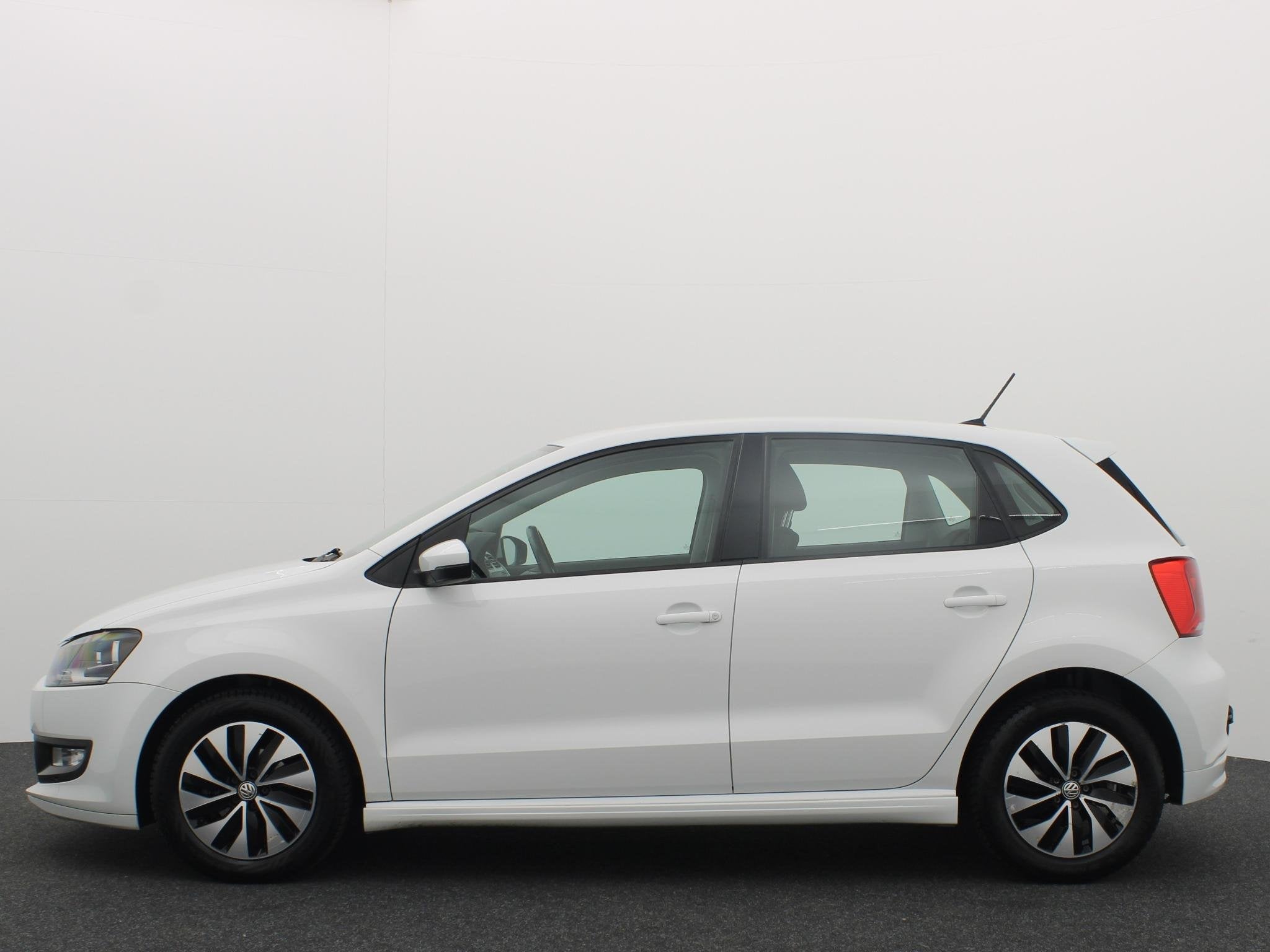 Volkswagen Polo 1.0 BlueMotion Edition TREKHAAK / CARPLAY /, Auto's, Voorwielaandrijving, Stof, 95 pk, Wit