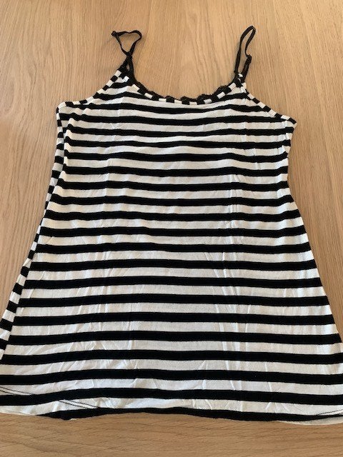 Topje van True Spirit , maat Medium zgan (R108), Kleding | Dames, Tops, Maat 38/40 (M), Zwart, Ophalen of Verzenden, Zonder mouw