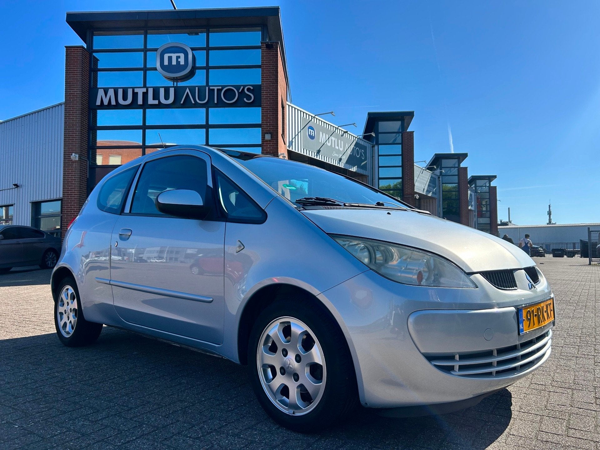 Mitsubishi Colt 1.3 Invite+ Airco NAP APK, Voorwielaandrijving, Gebruikt, Blauw, Colt